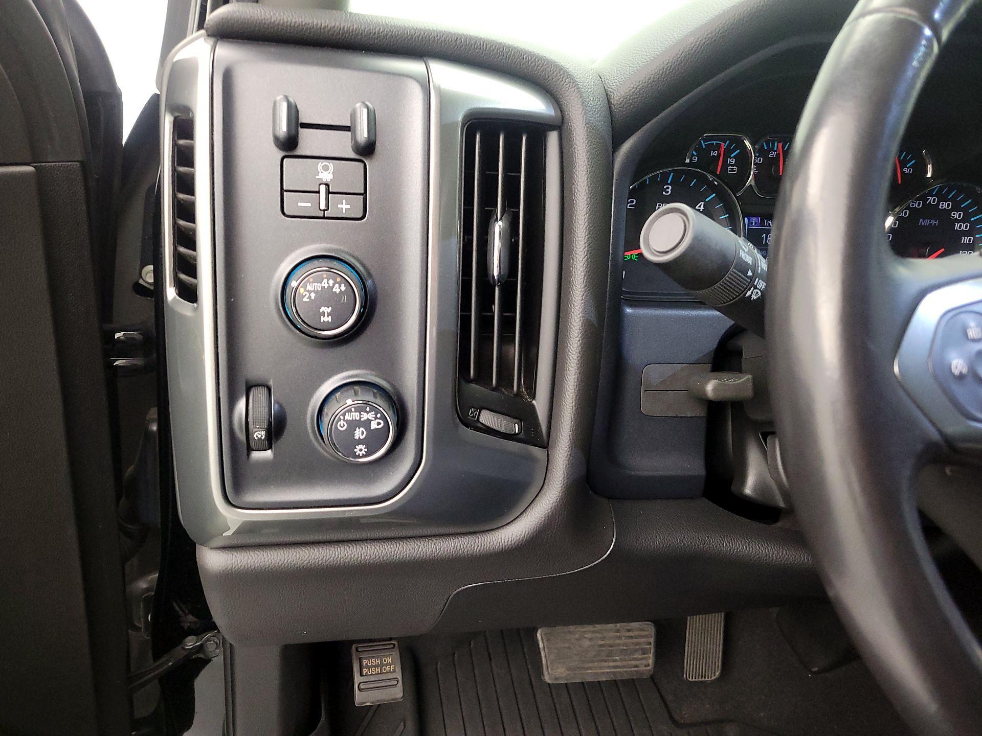 Thumbnail: 2019 Chevrolet Silverado 1500 - 13