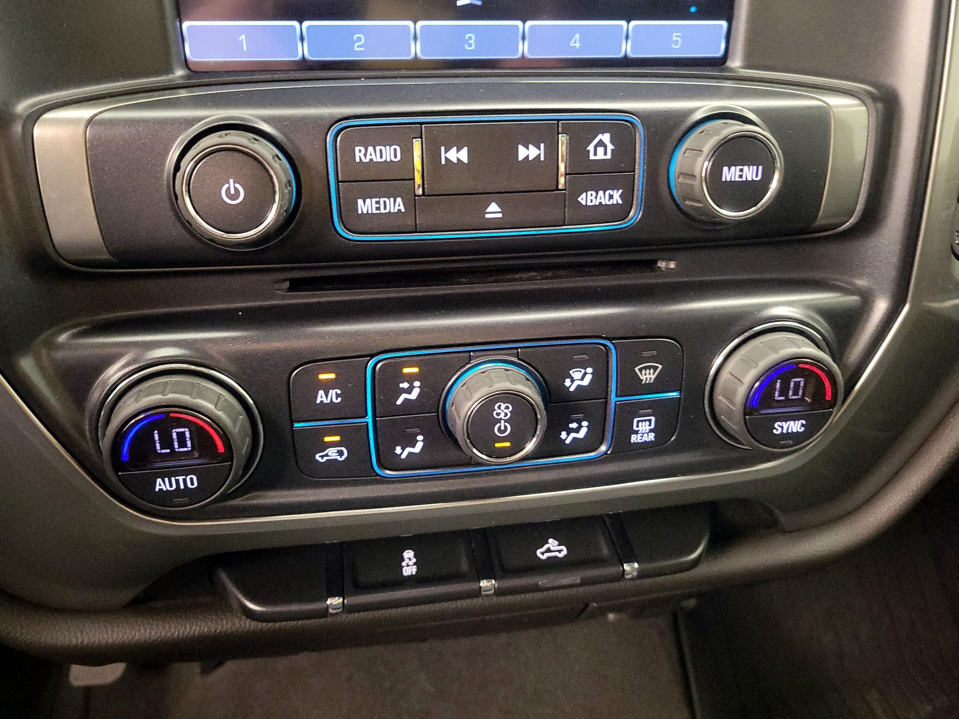 Thumbnail: 2019 Chevrolet Silverado 1500 - 16