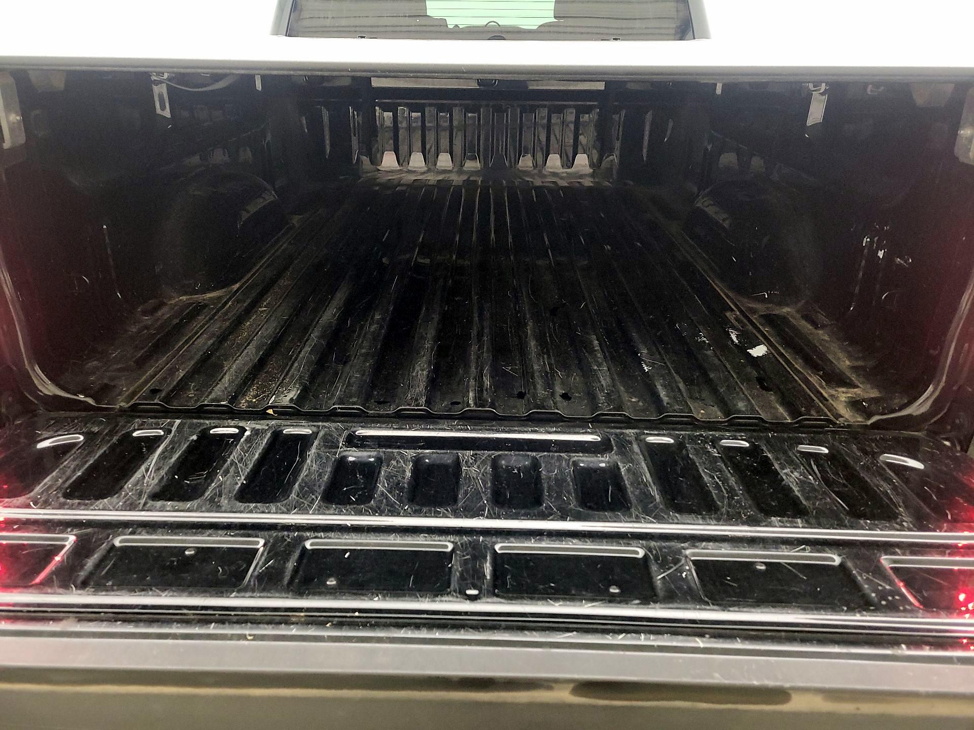 Thumbnail: 2019 Chevrolet Silverado 1500 - 20