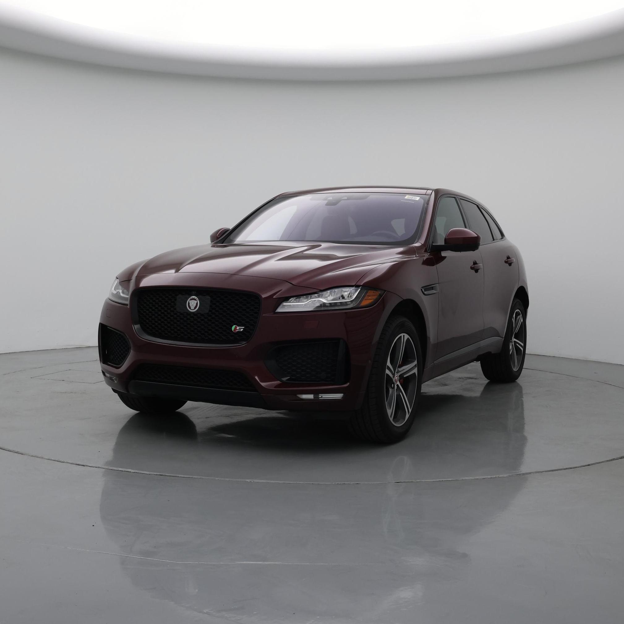 Thumbnail: 2017 Jaguar F-Pace - 4