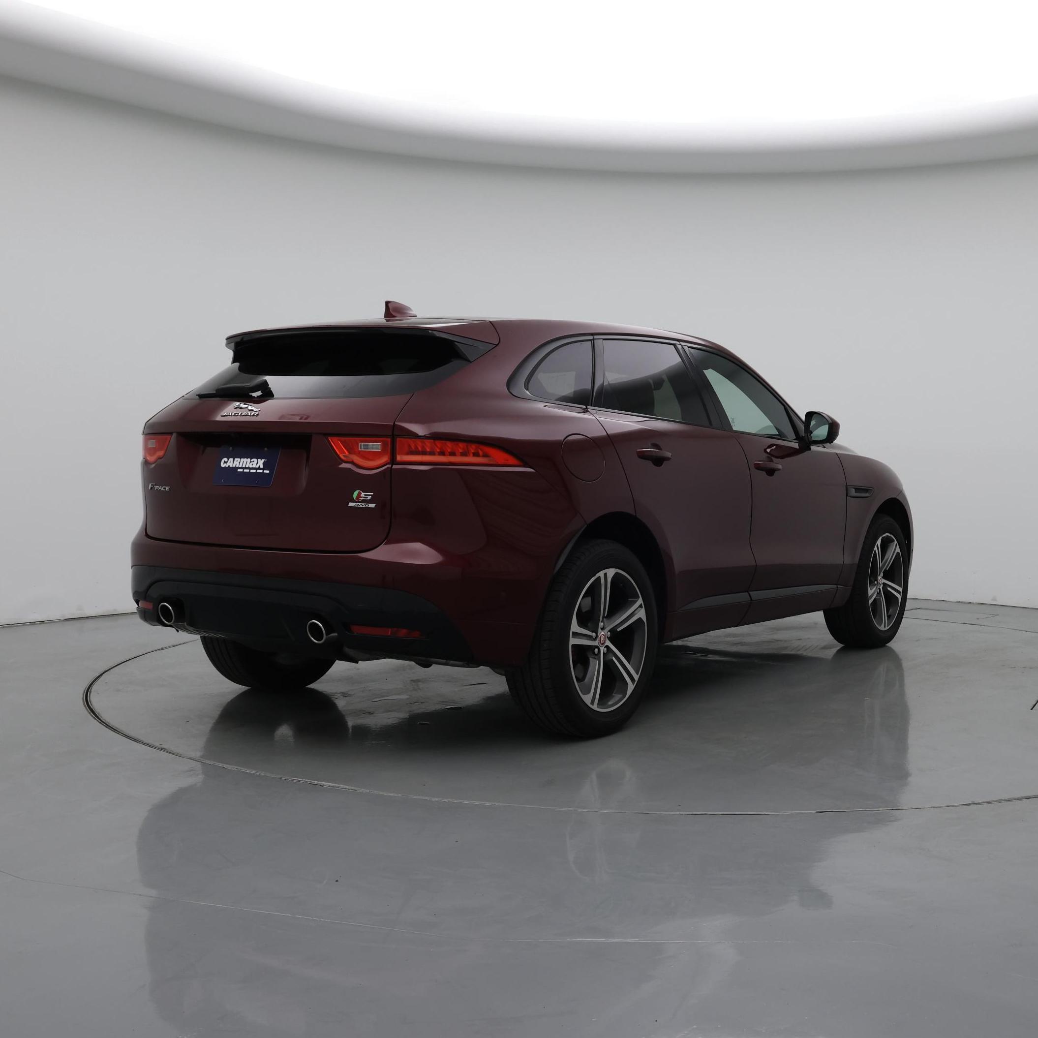 Thumbnail: 2017 Jaguar F-Pace - 8