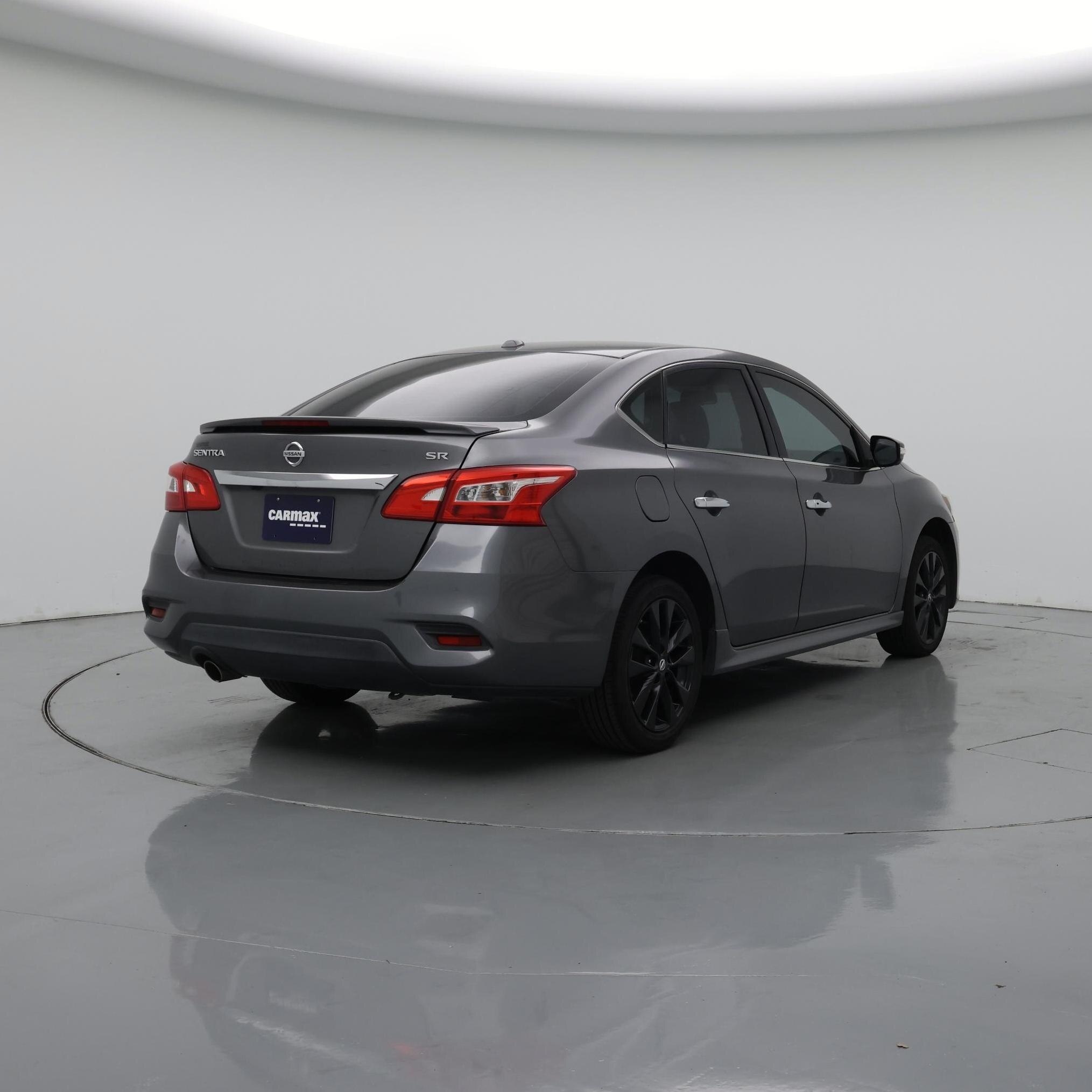 Thumbnail: 2017 Nissan Sentra - 8