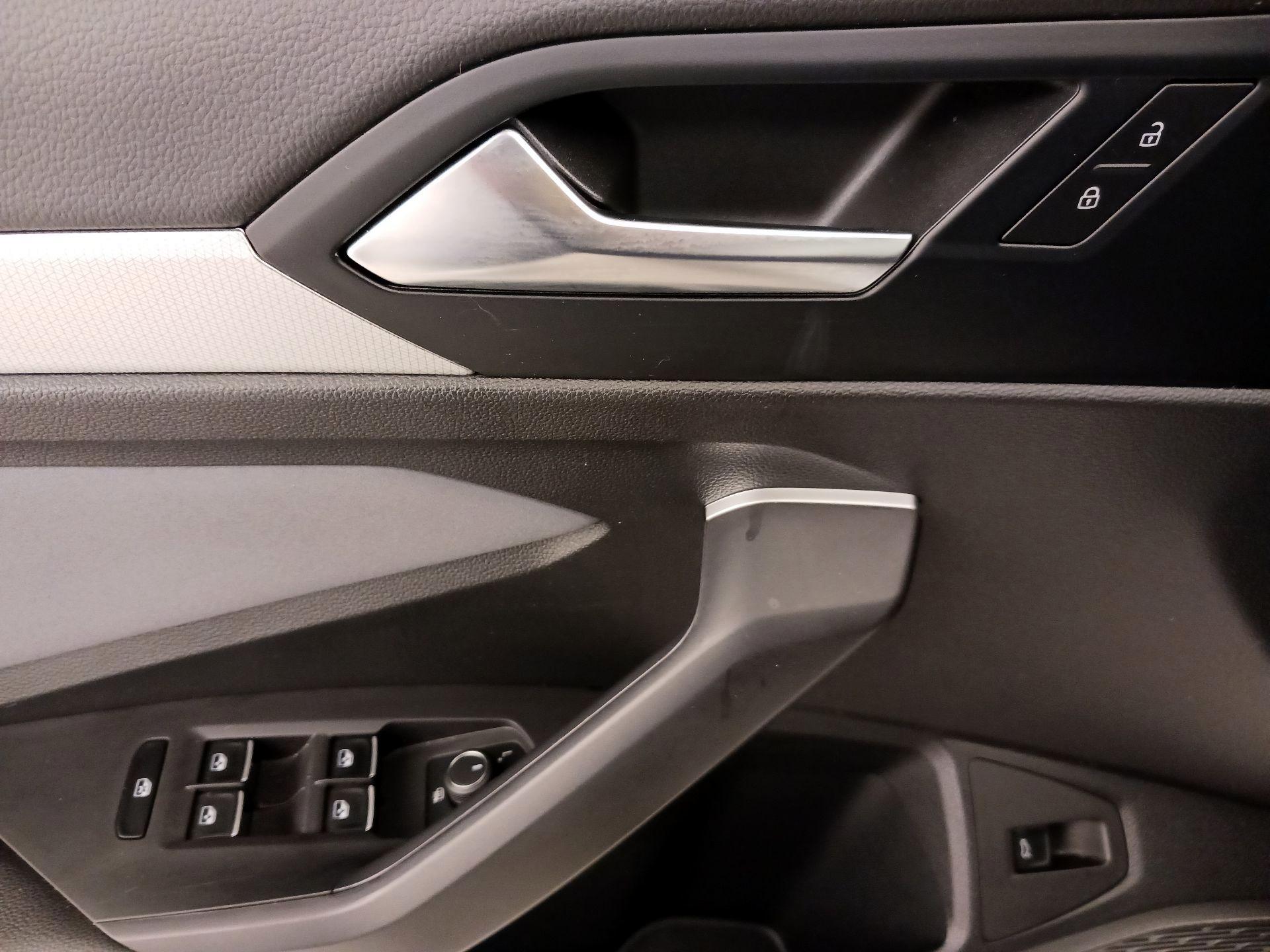 Thumbnail: 2025 Volkswagen Jetta - 12