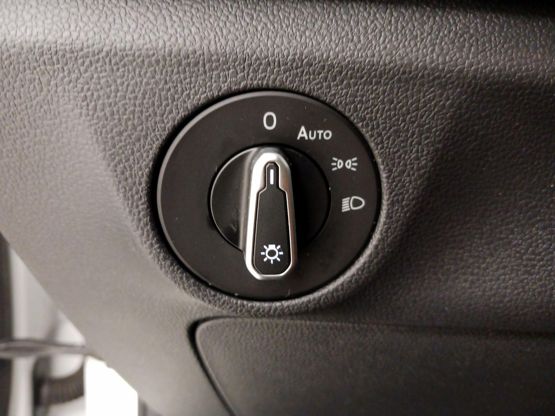 Thumbnail: 2025 Volkswagen Jetta - 13