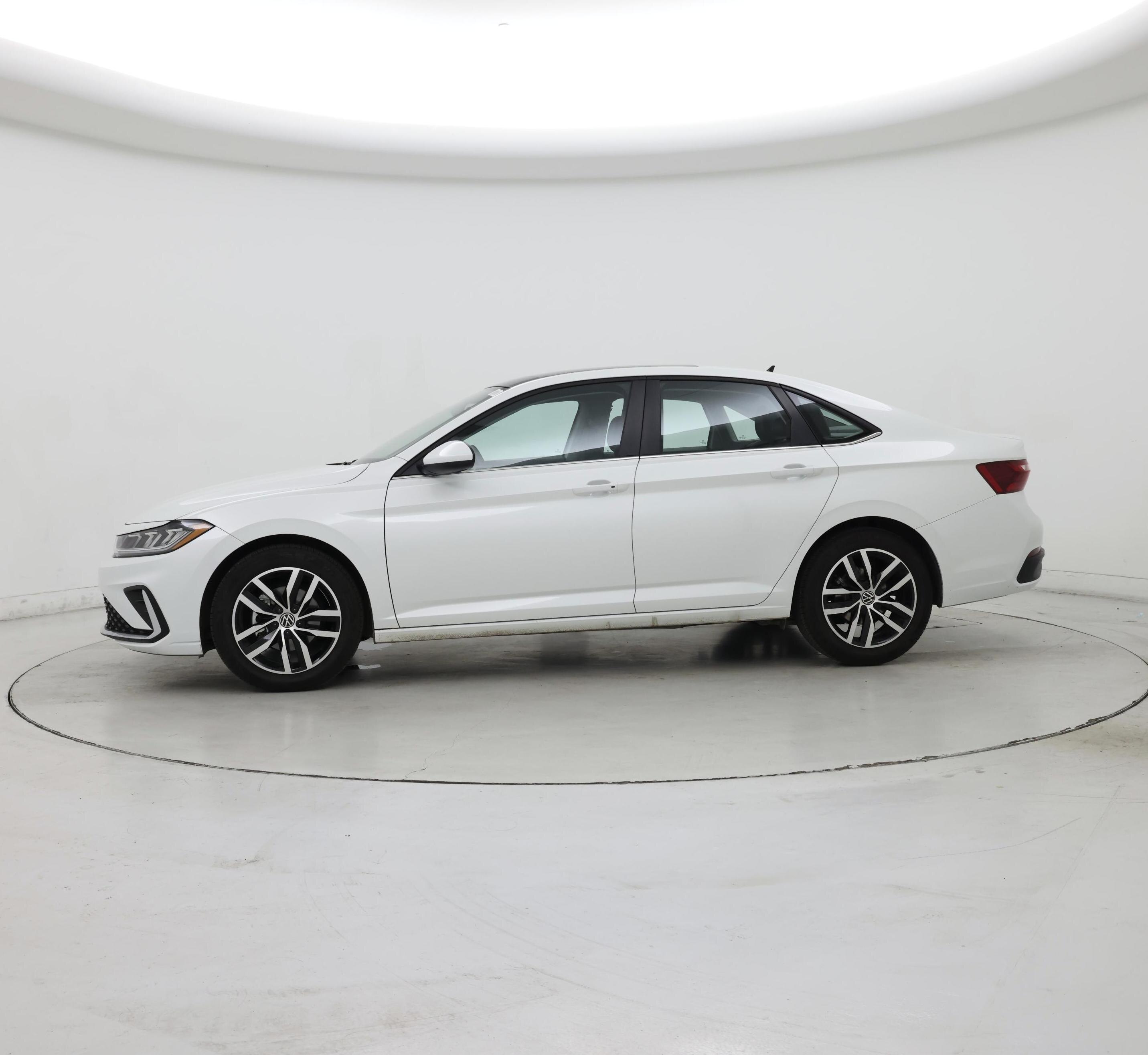 Thumbnail: 2025 Volkswagen Jetta - 3