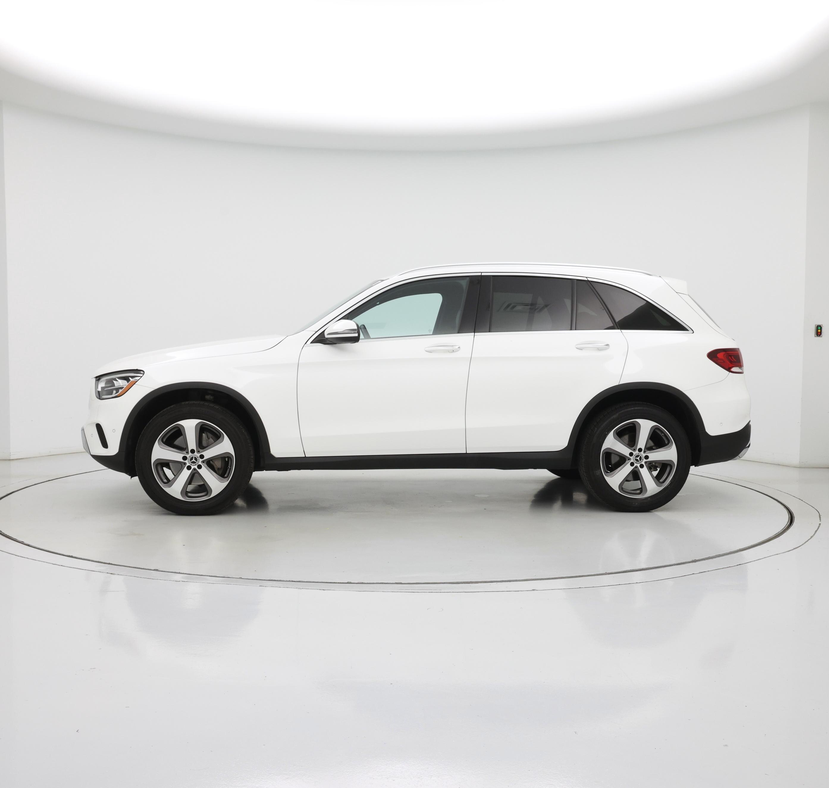 Thumbnail: 2022 Mercedes-Benz GLC - 3