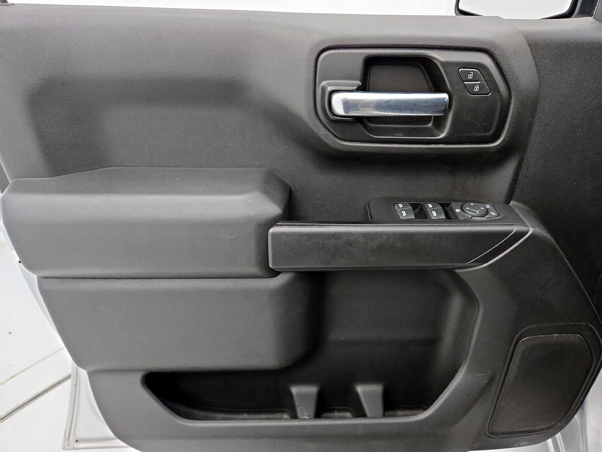 Thumbnail: 2020 Chevrolet Silverado 1500 - 12