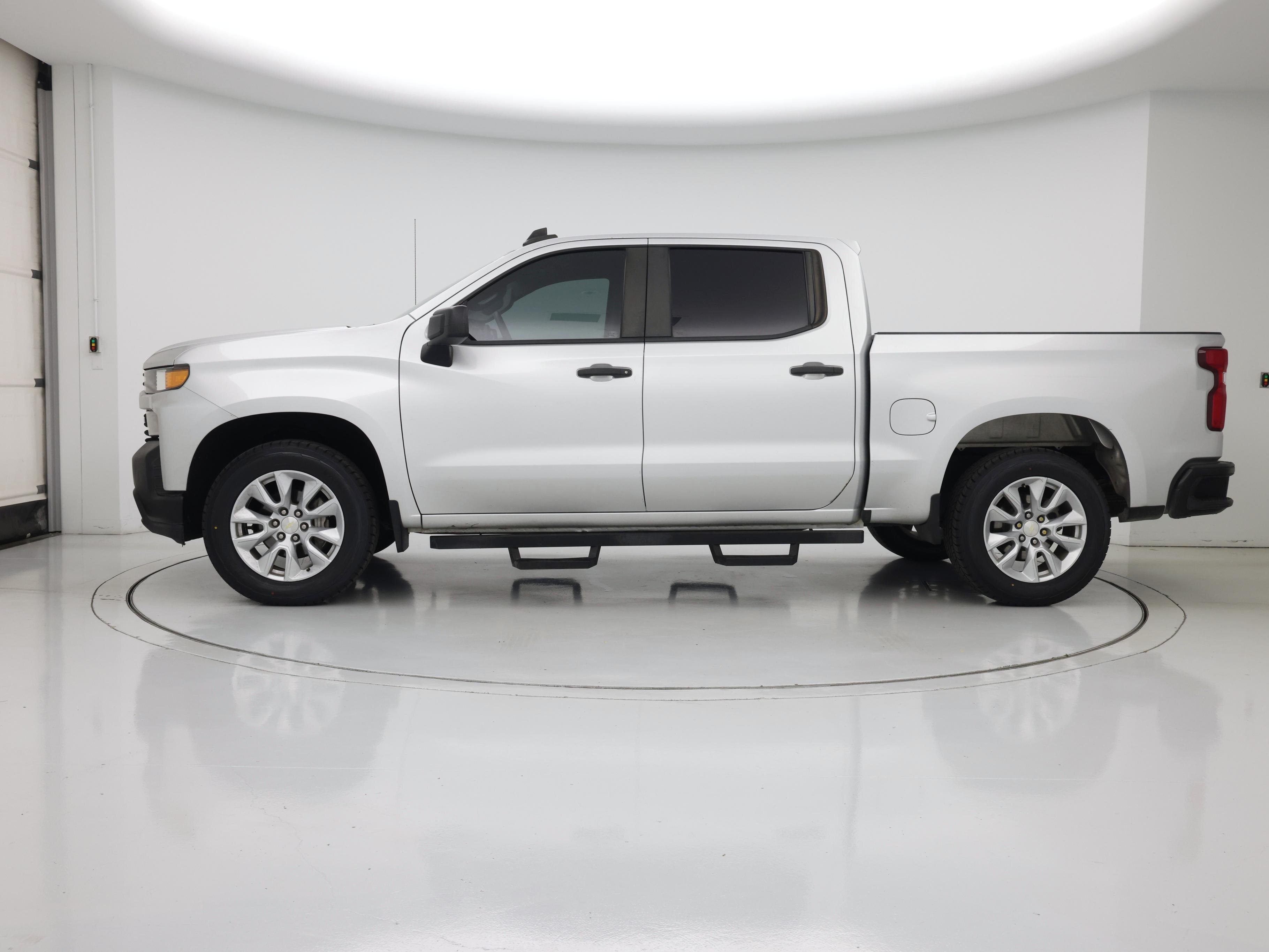 Thumbnail: 2020 Chevrolet Silverado 1500 - 3