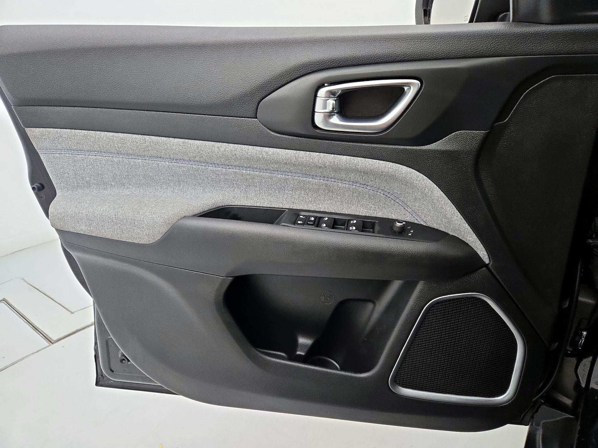 Thumbnail: 2025 Jeep Compass - 12