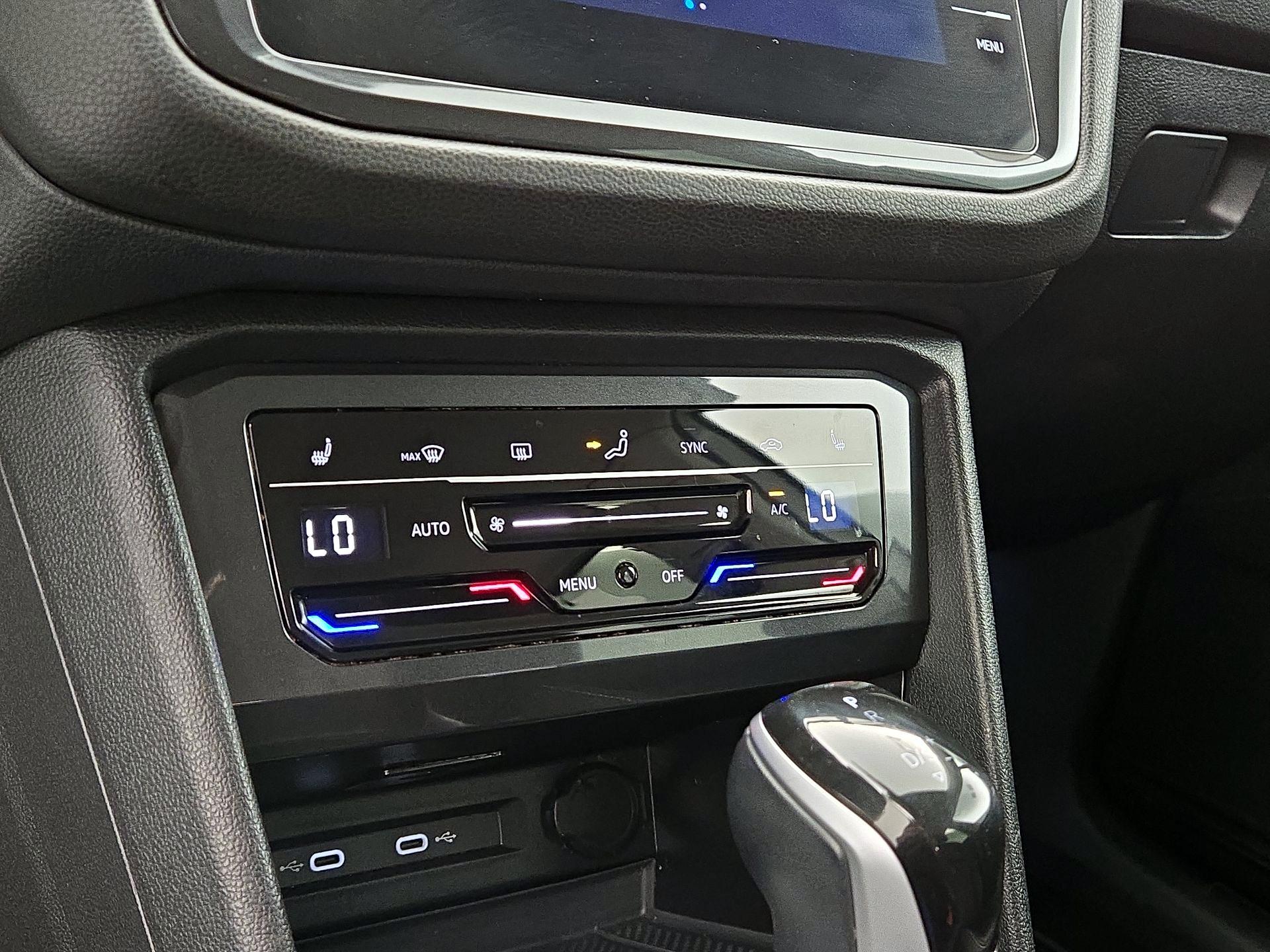 Thumbnail: 2024 Volkswagen Tiguan - 16