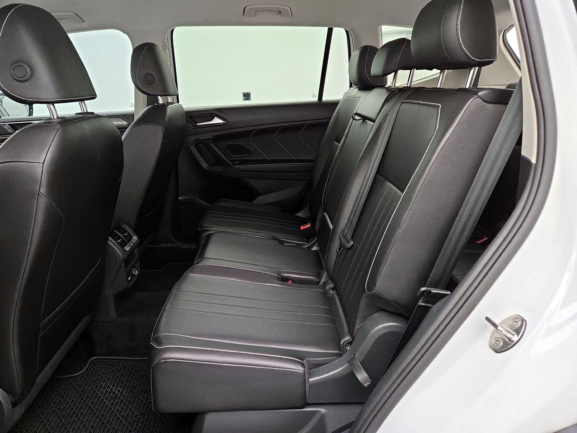 Thumbnail: 2024 Volkswagen Tiguan - 19