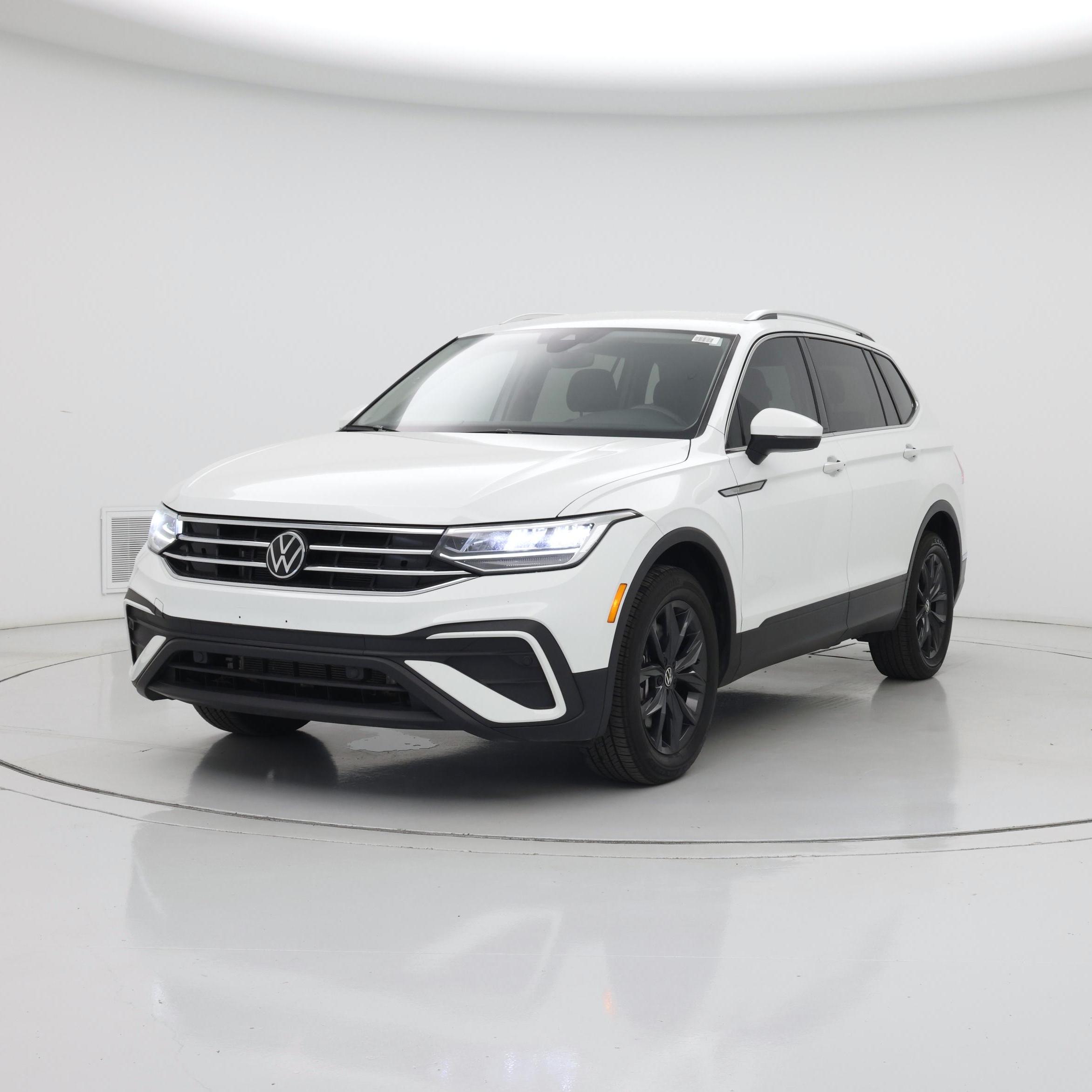 Thumbnail: 2024 Volkswagen Tiguan - 4