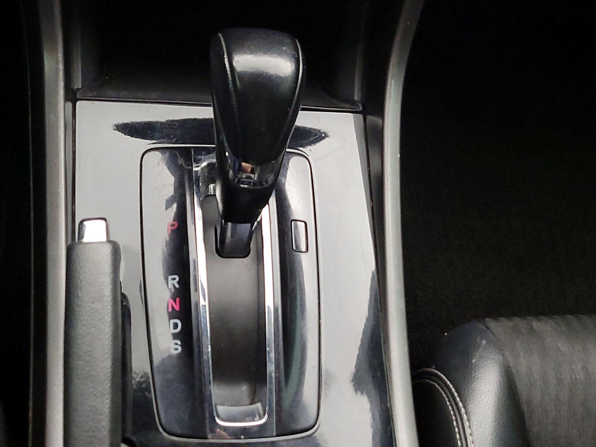 Thumbnail: 2016 Honda Accord - 17