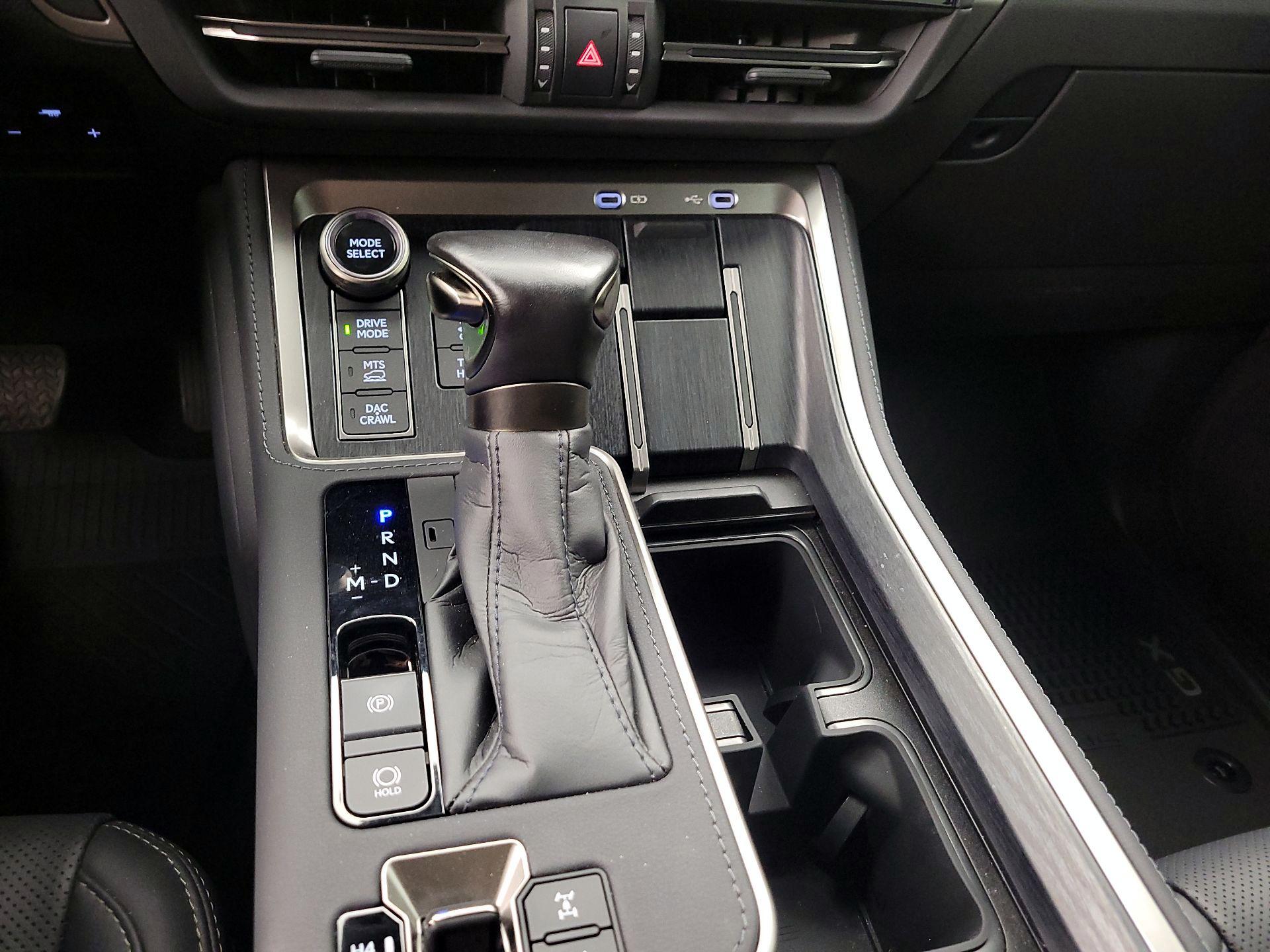 Thumbnail: 2025 Lexus GX - 17