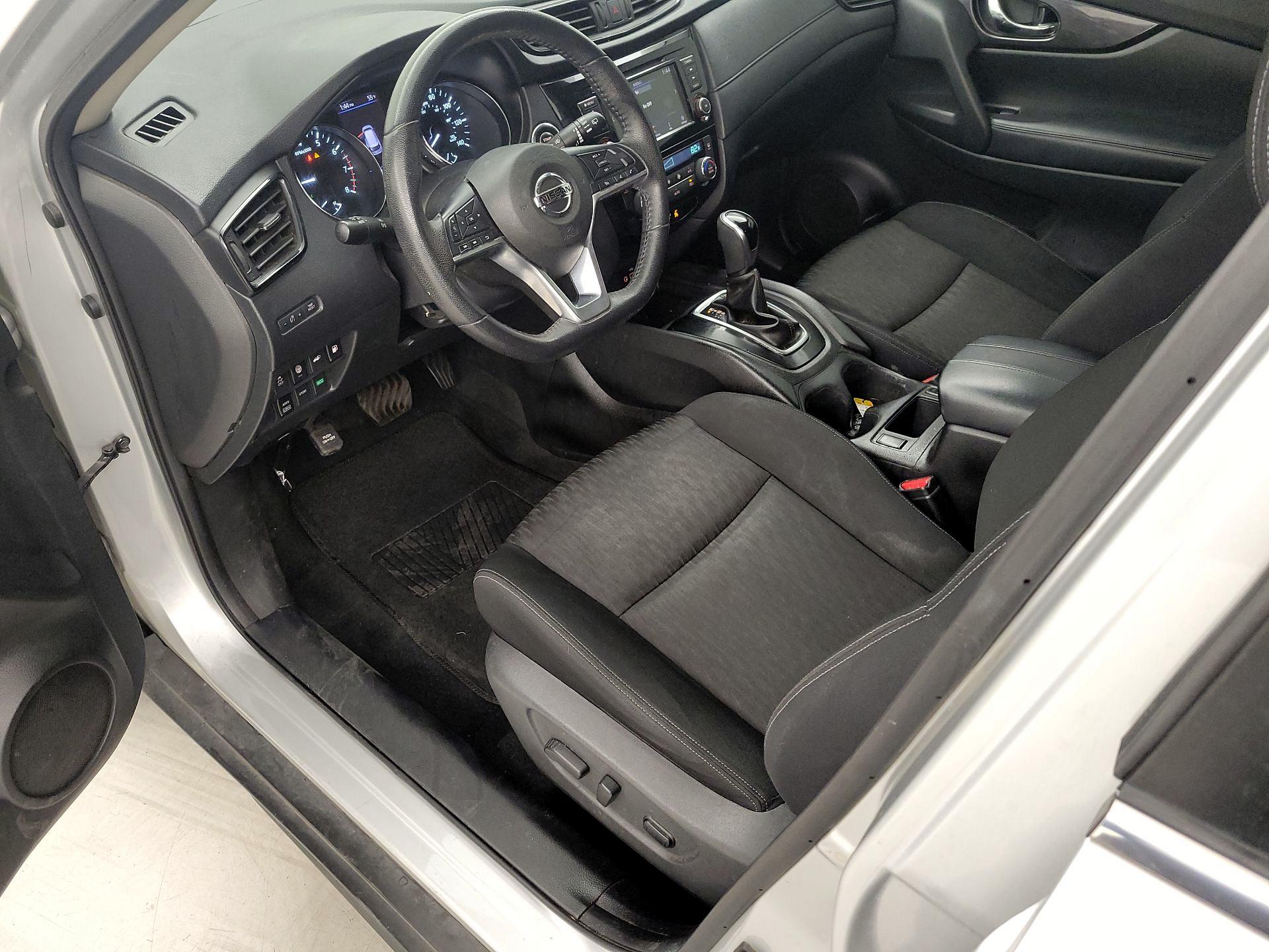 Thumbnail: 2020 Nissan Rogue - 11
