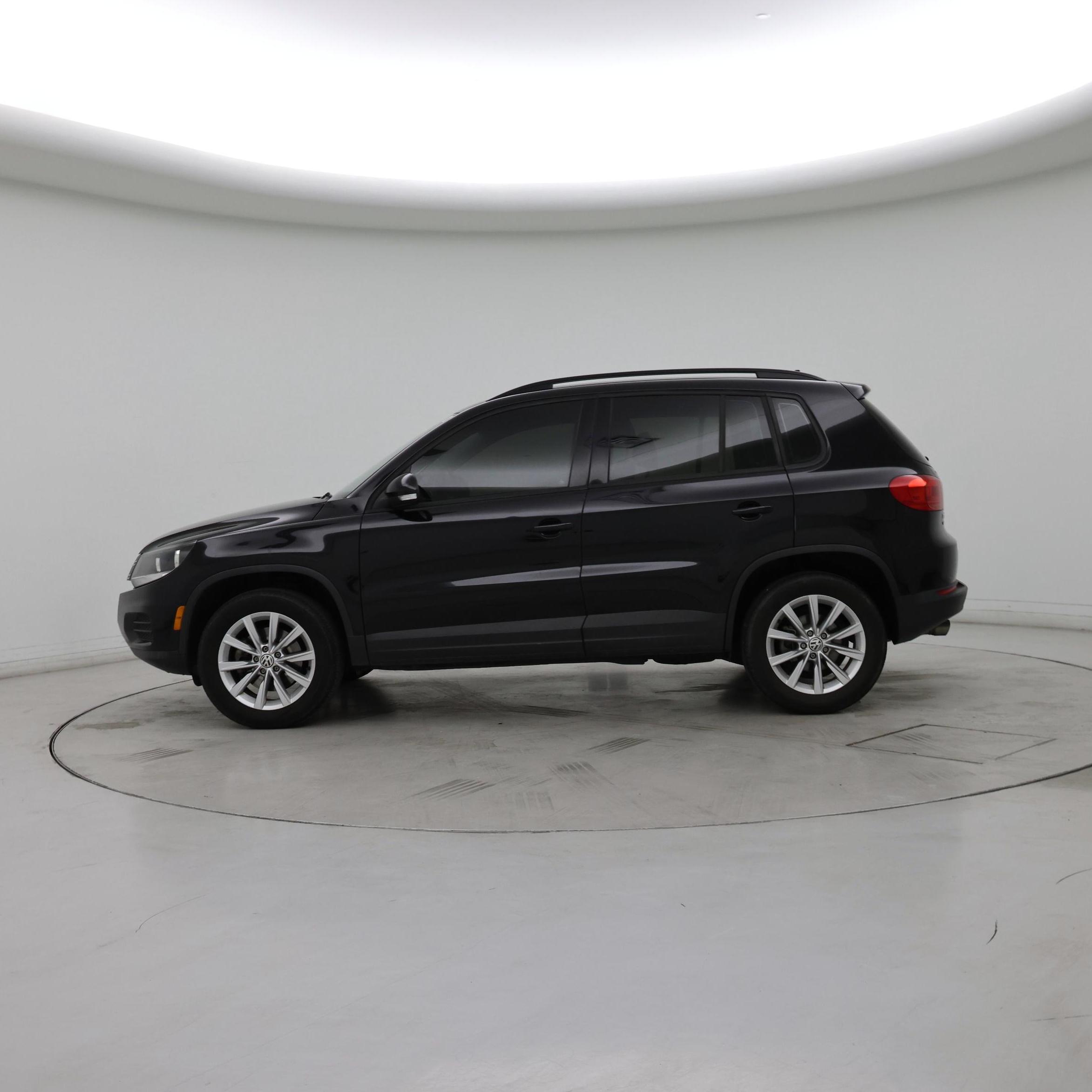 Thumbnail: 2018 Volkswagen Tiguan - 3