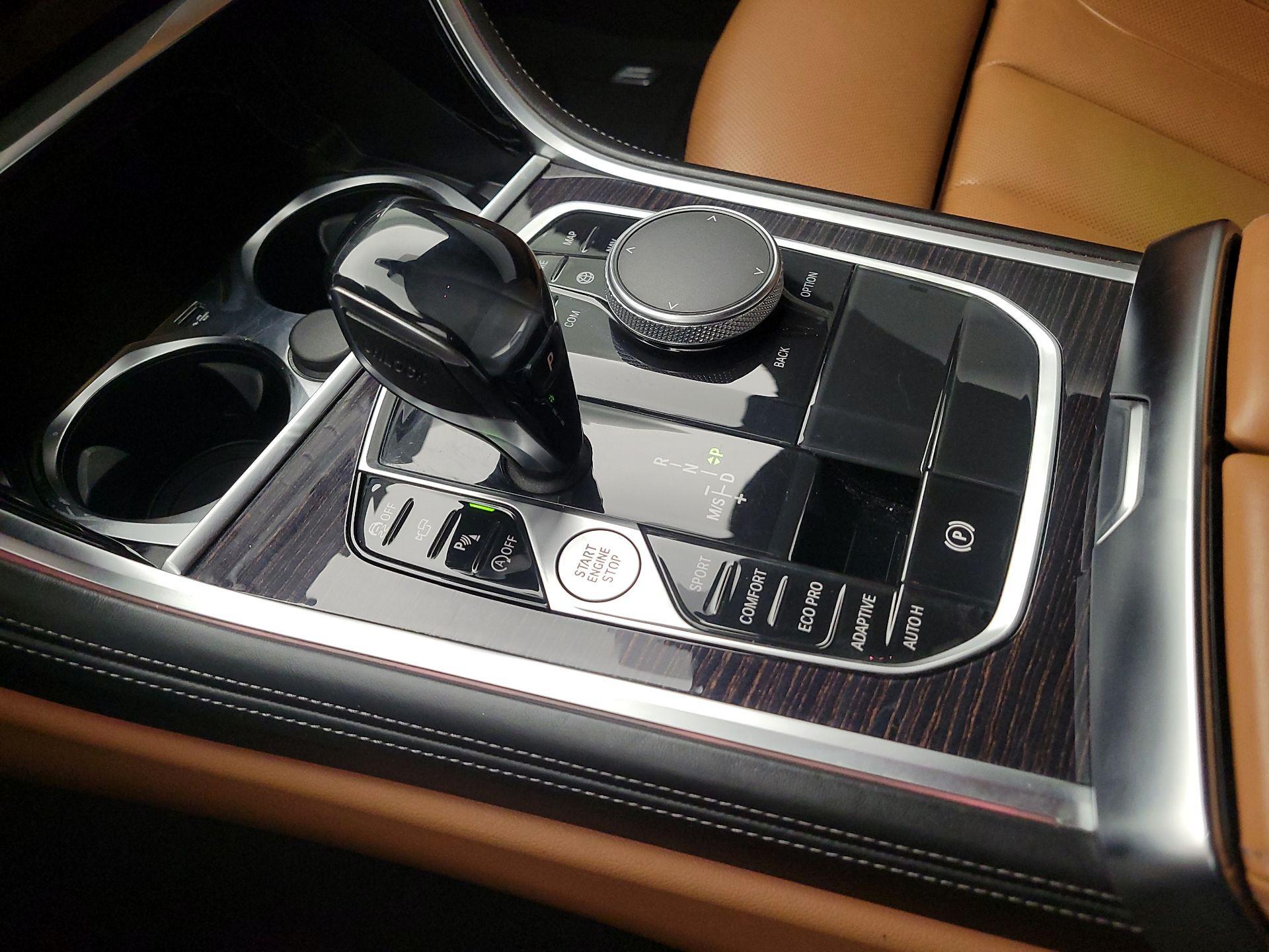 Thumbnail: 2021 BMW 8 Series - 18