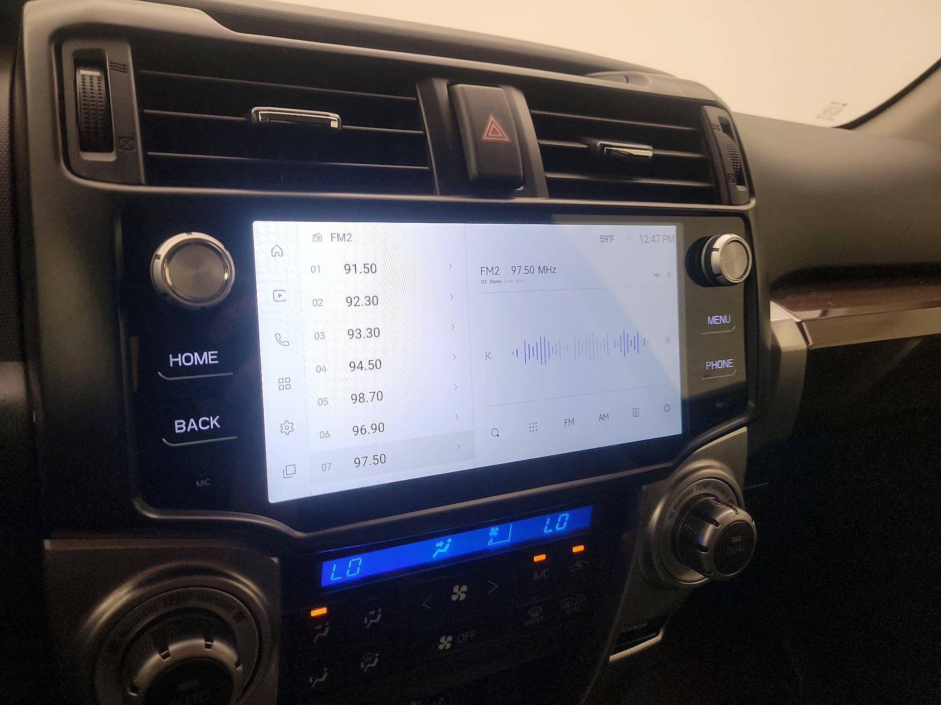 Thumbnail: 2015 Toyota 4Runner - 15