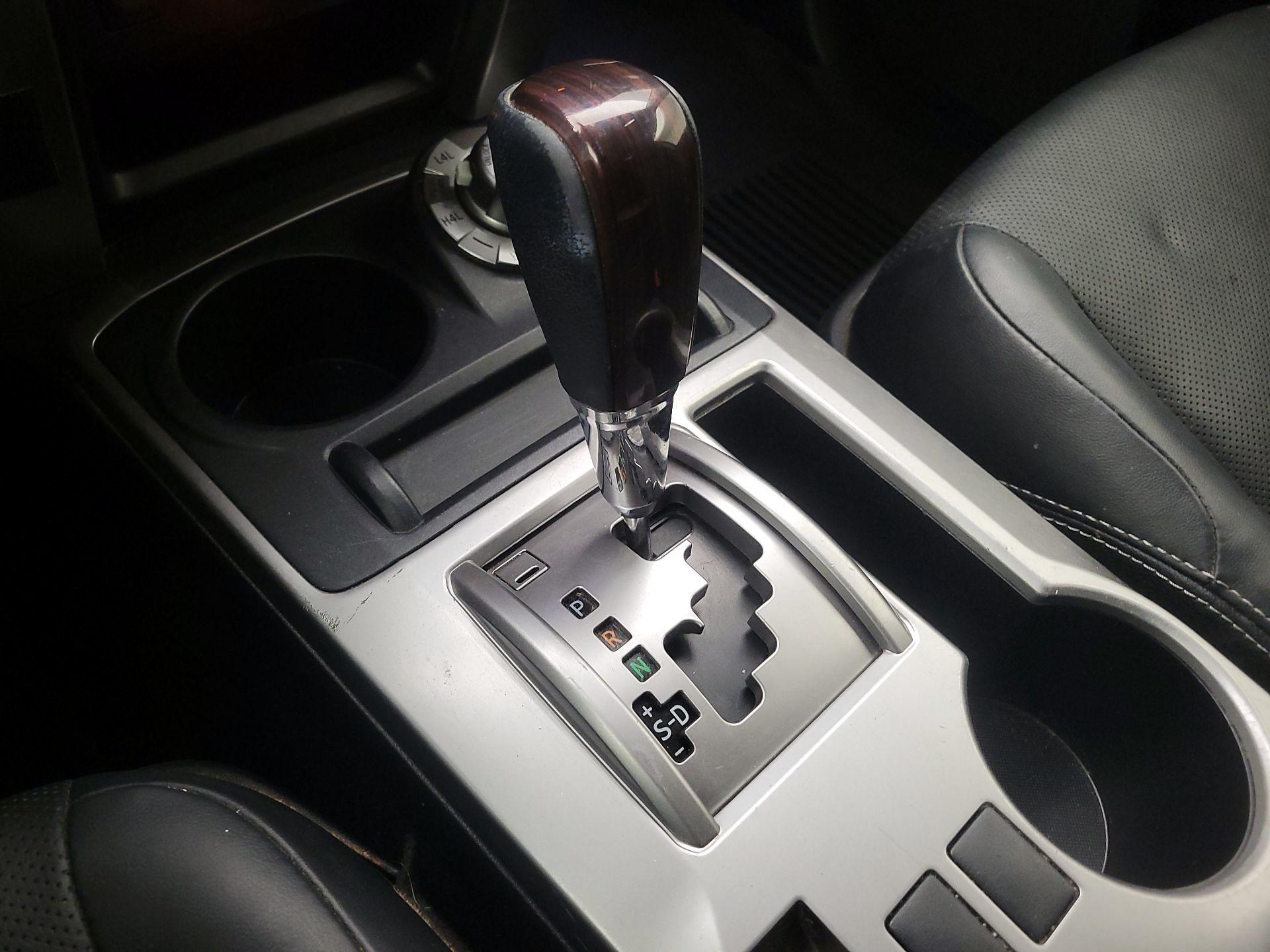 Thumbnail: 2015 Toyota 4Runner - 17