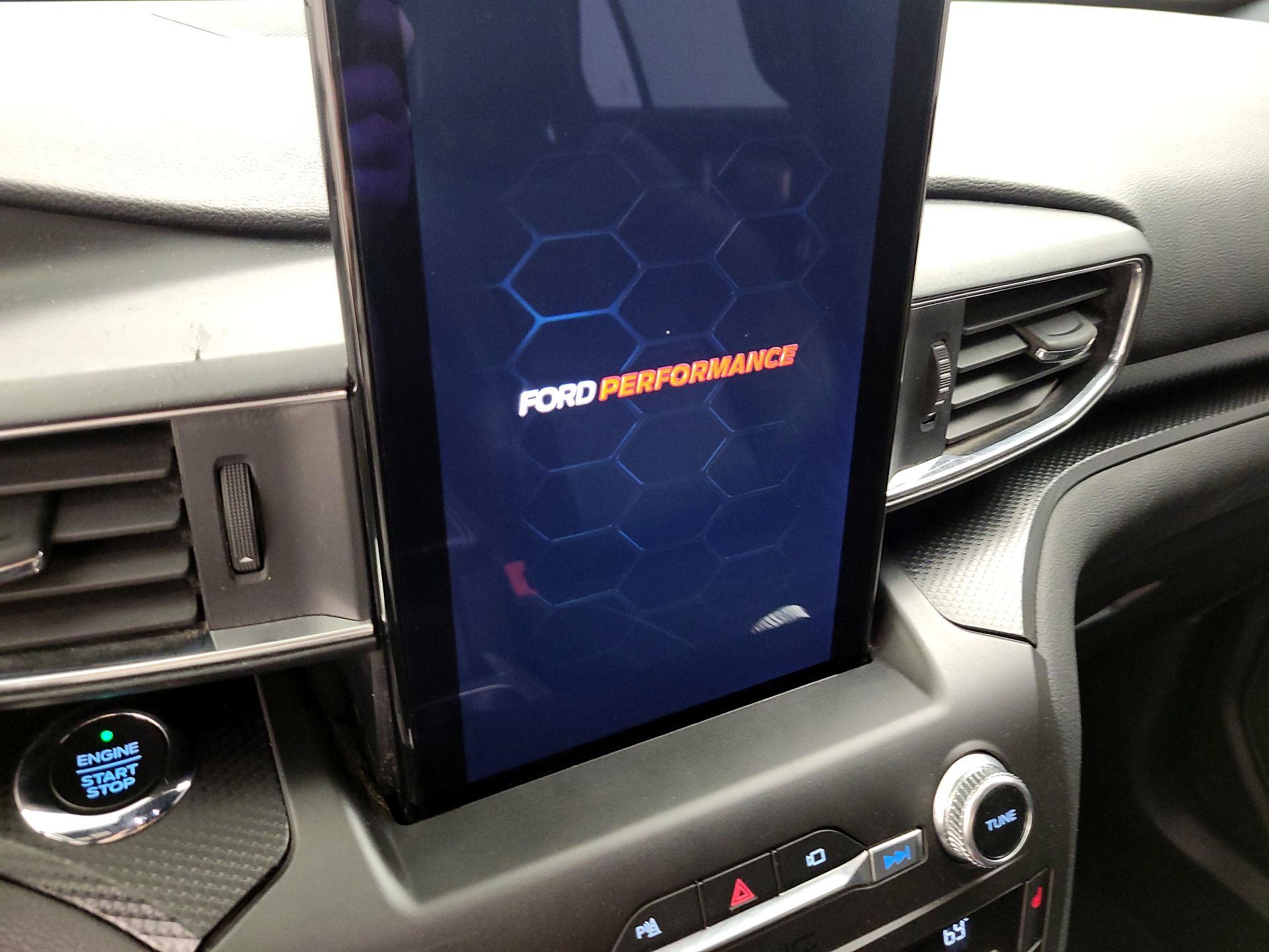 Thumbnail: 2020 Ford Explorer - 11