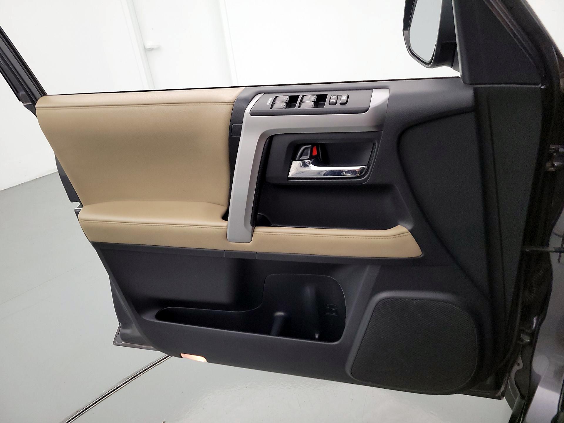 Thumbnail: 2023 Toyota 4Runner - 12