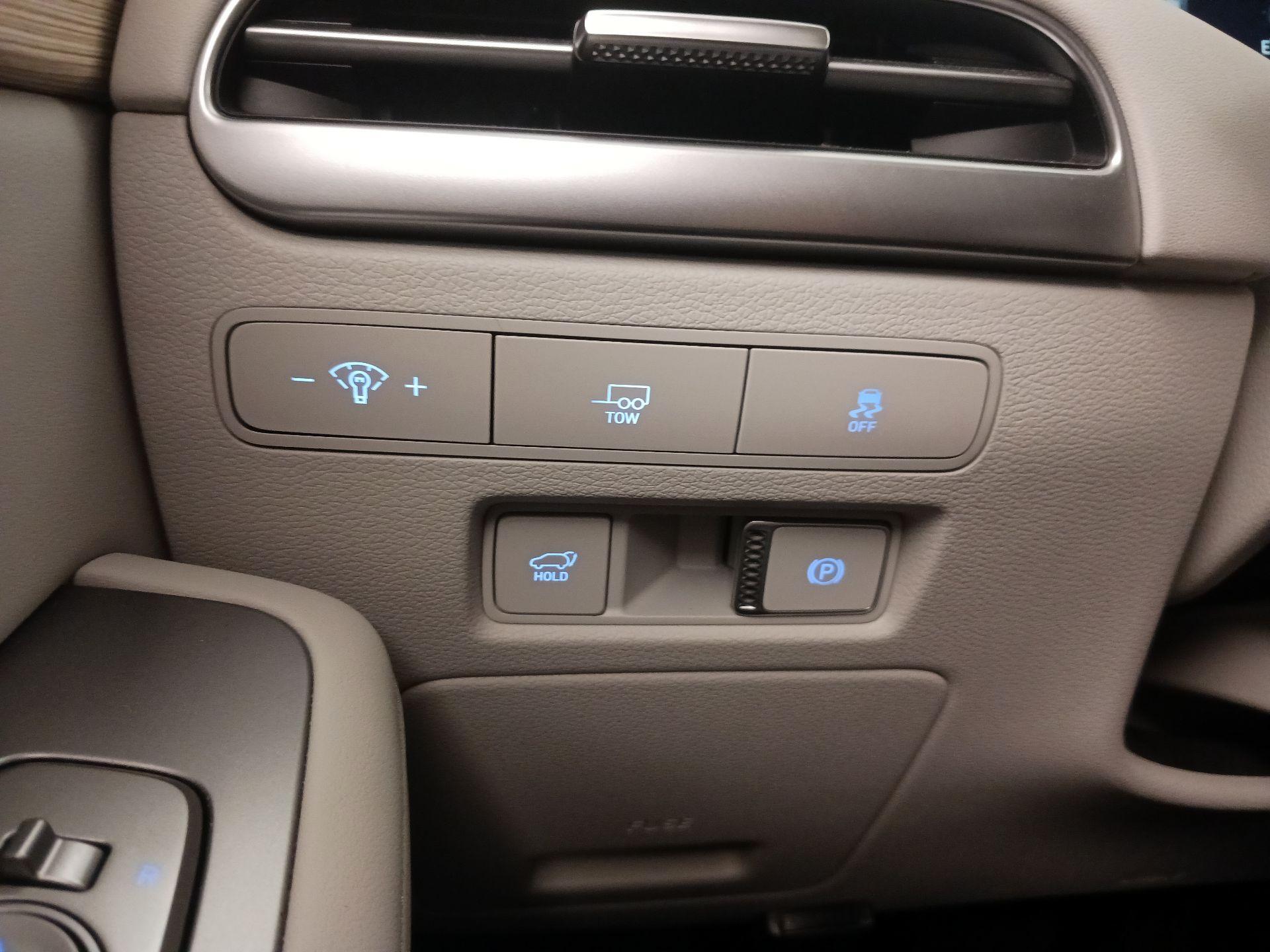 Thumbnail: 2023 Hyundai Palisade - 13