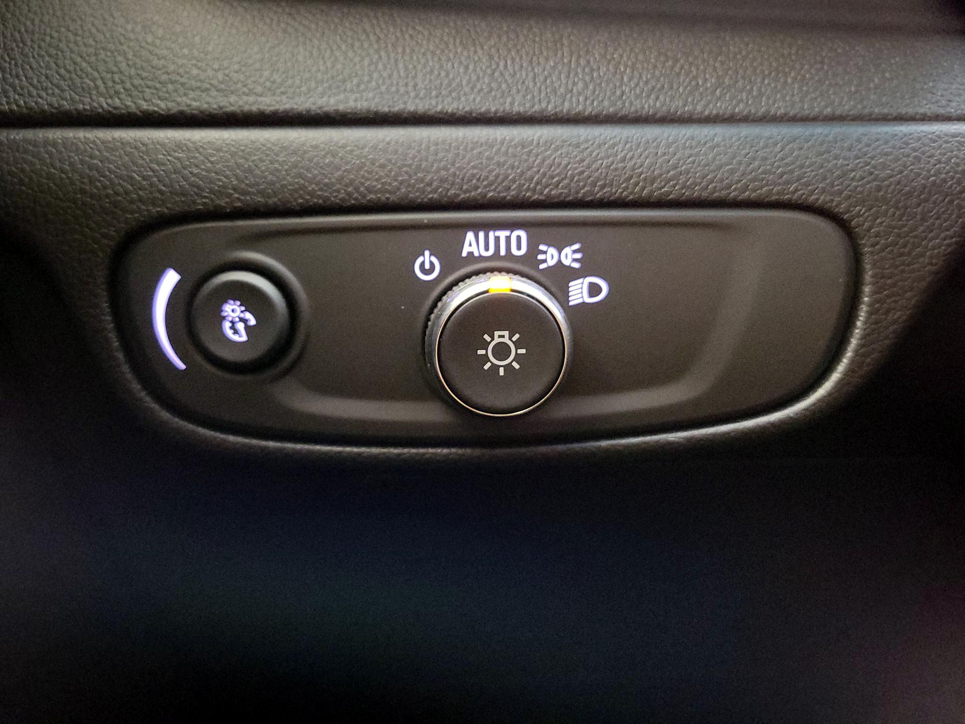 Thumbnail: 2023 Chevrolet Bolt EV - 13