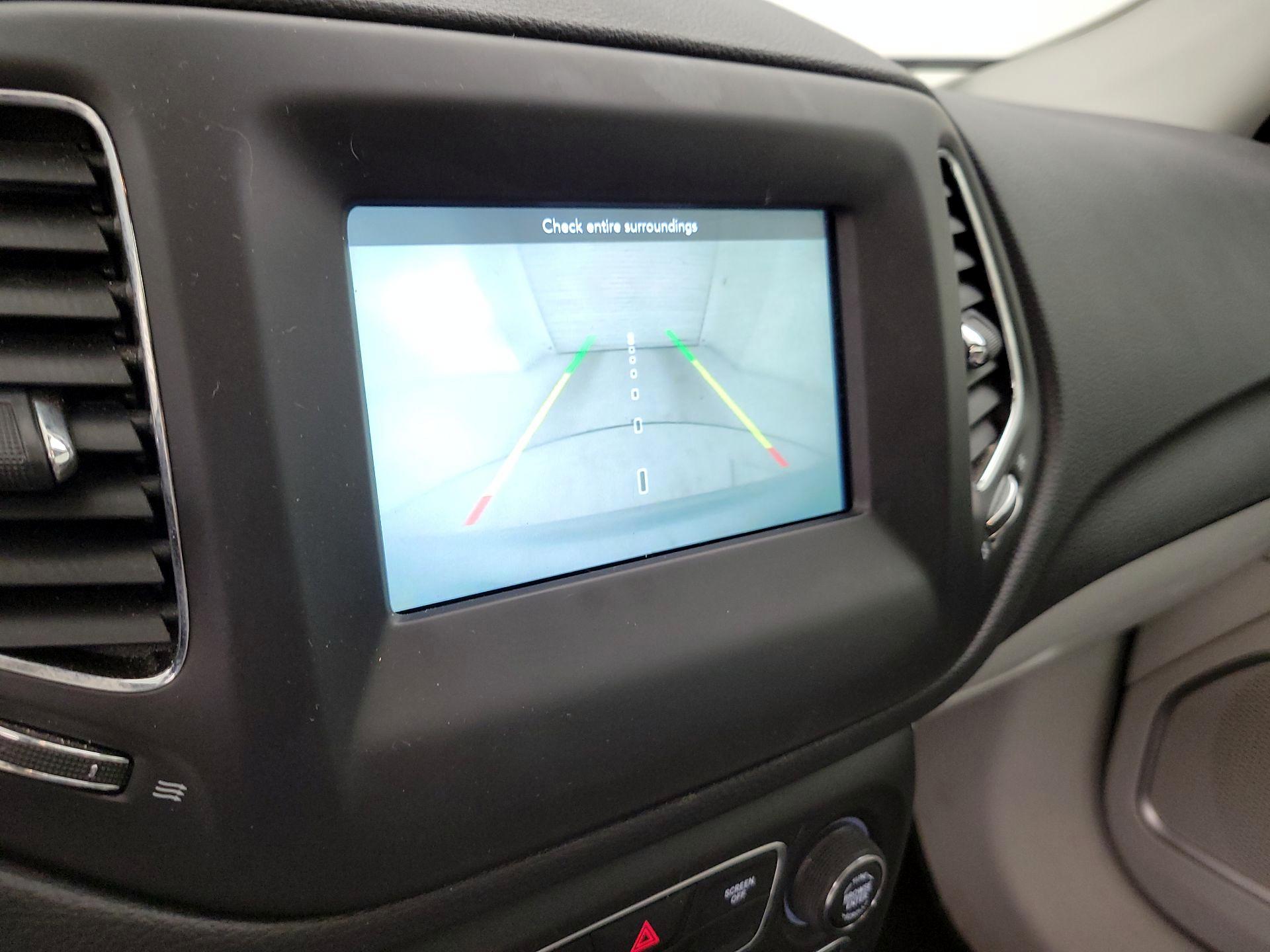 Thumbnail: 2019 Jeep Compass - 14