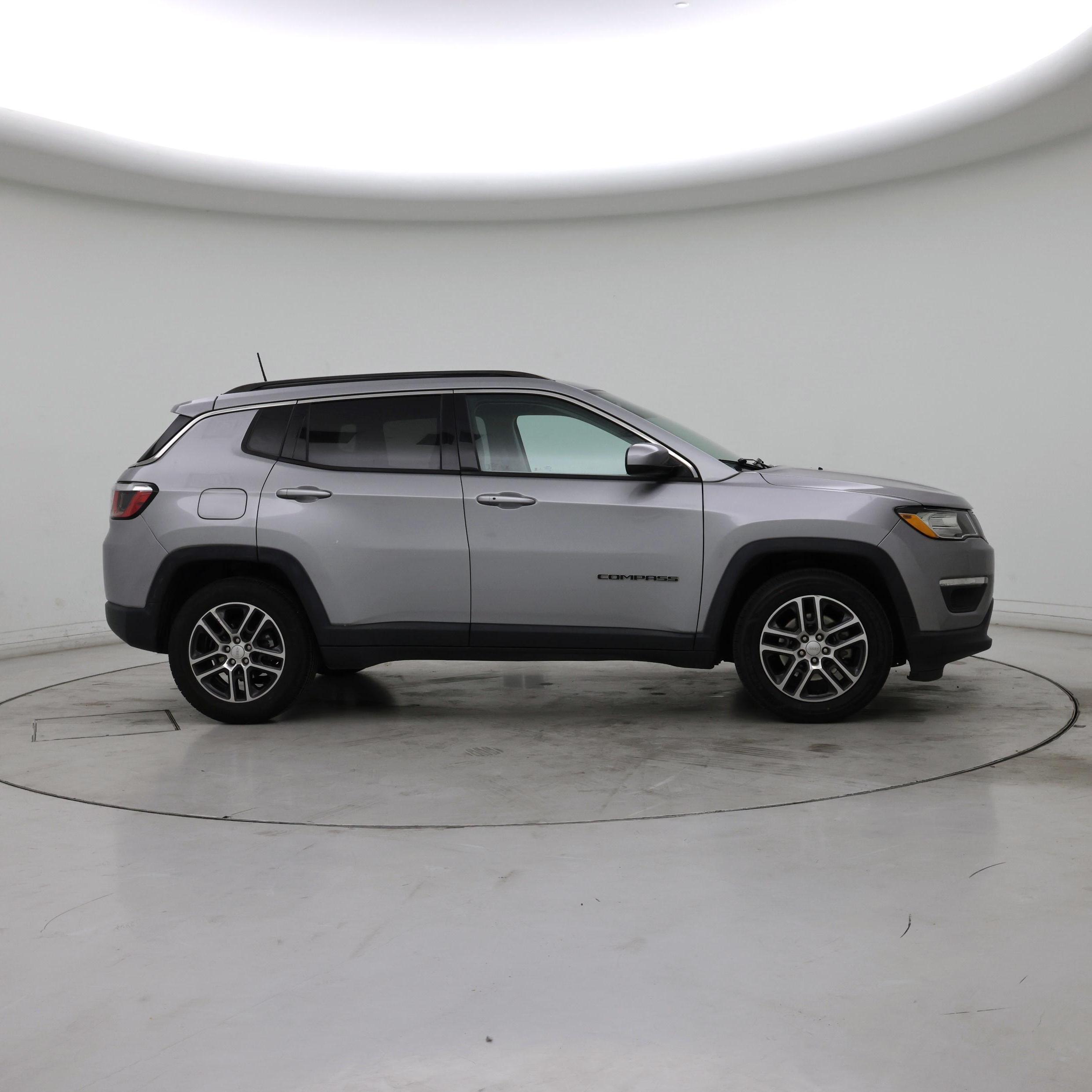 Thumbnail: 2019 Jeep Compass - 7