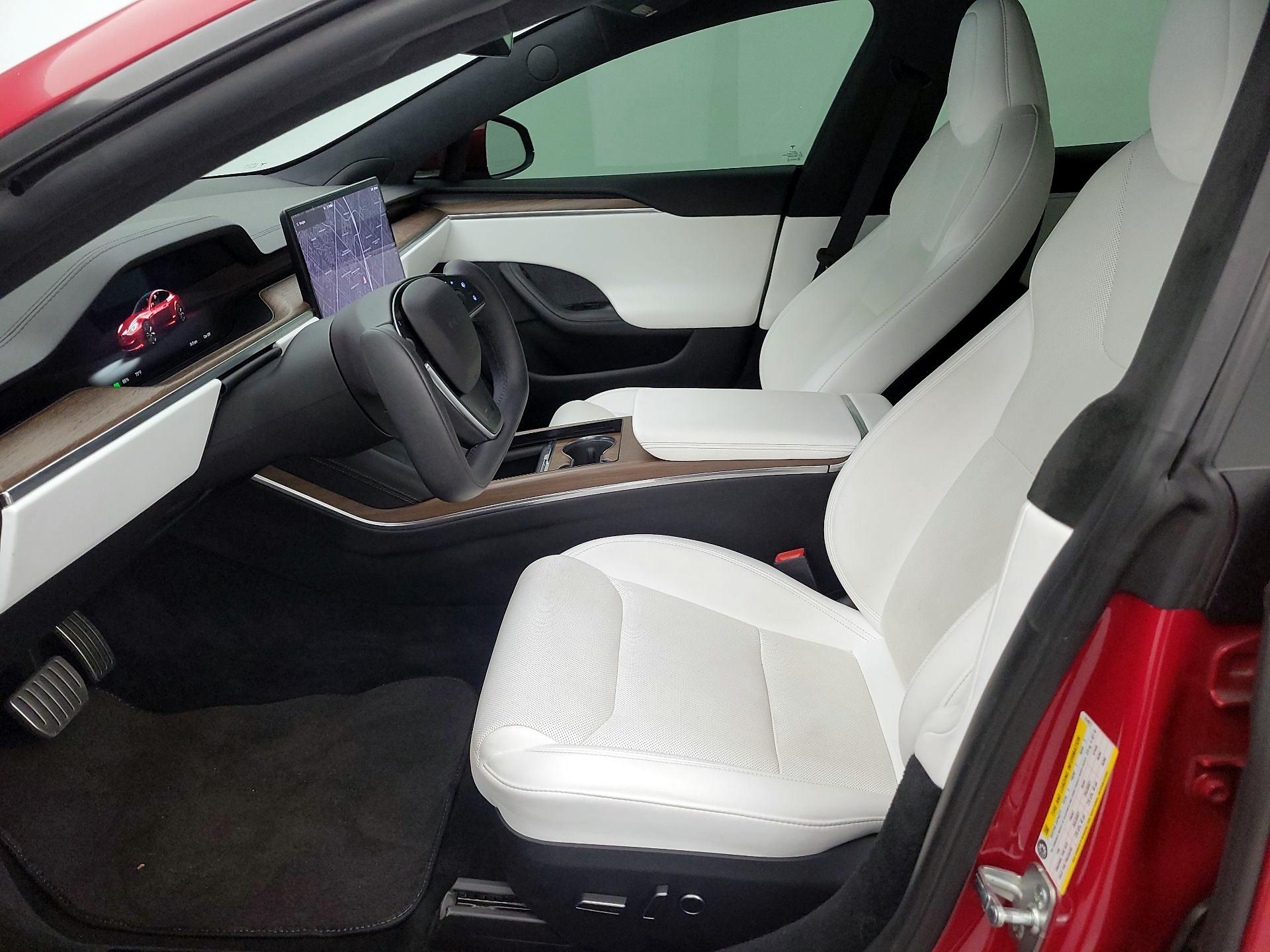 Thumbnail: 2022 Tesla Model S - 11