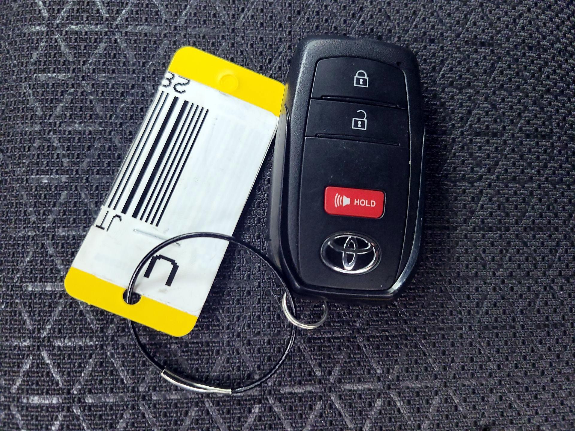 Thumbnail: 2025 Toyota 4Runner - 18