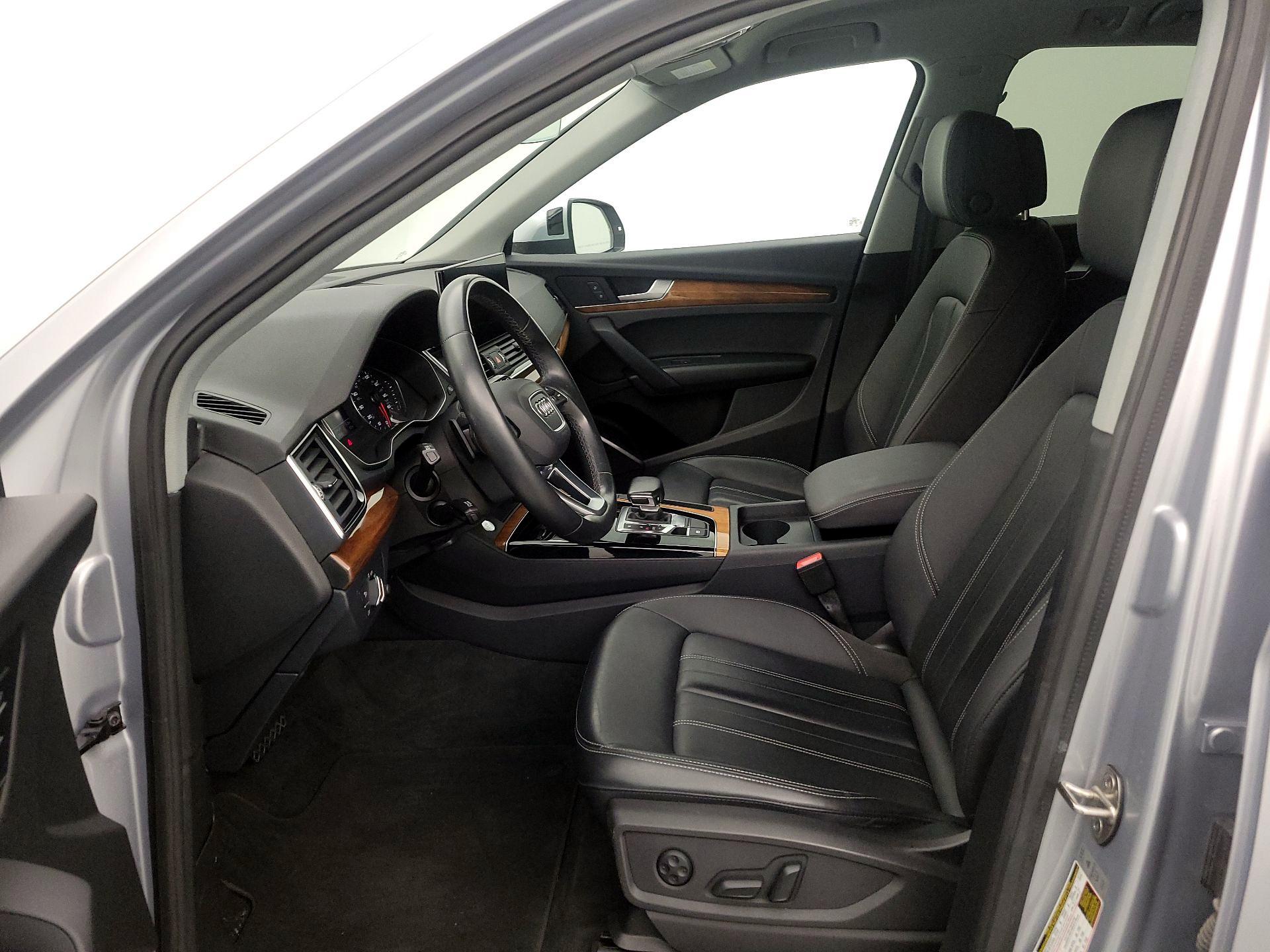 Thumbnail: 2023 Audi Q5 - 11