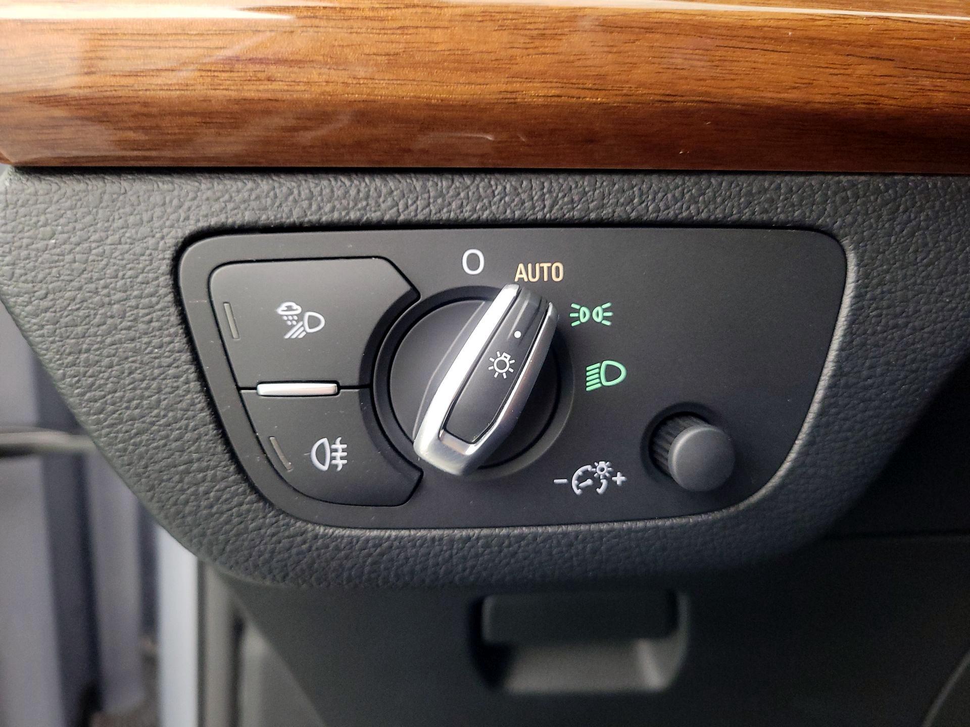 Thumbnail: 2023 Audi Q5 - 13