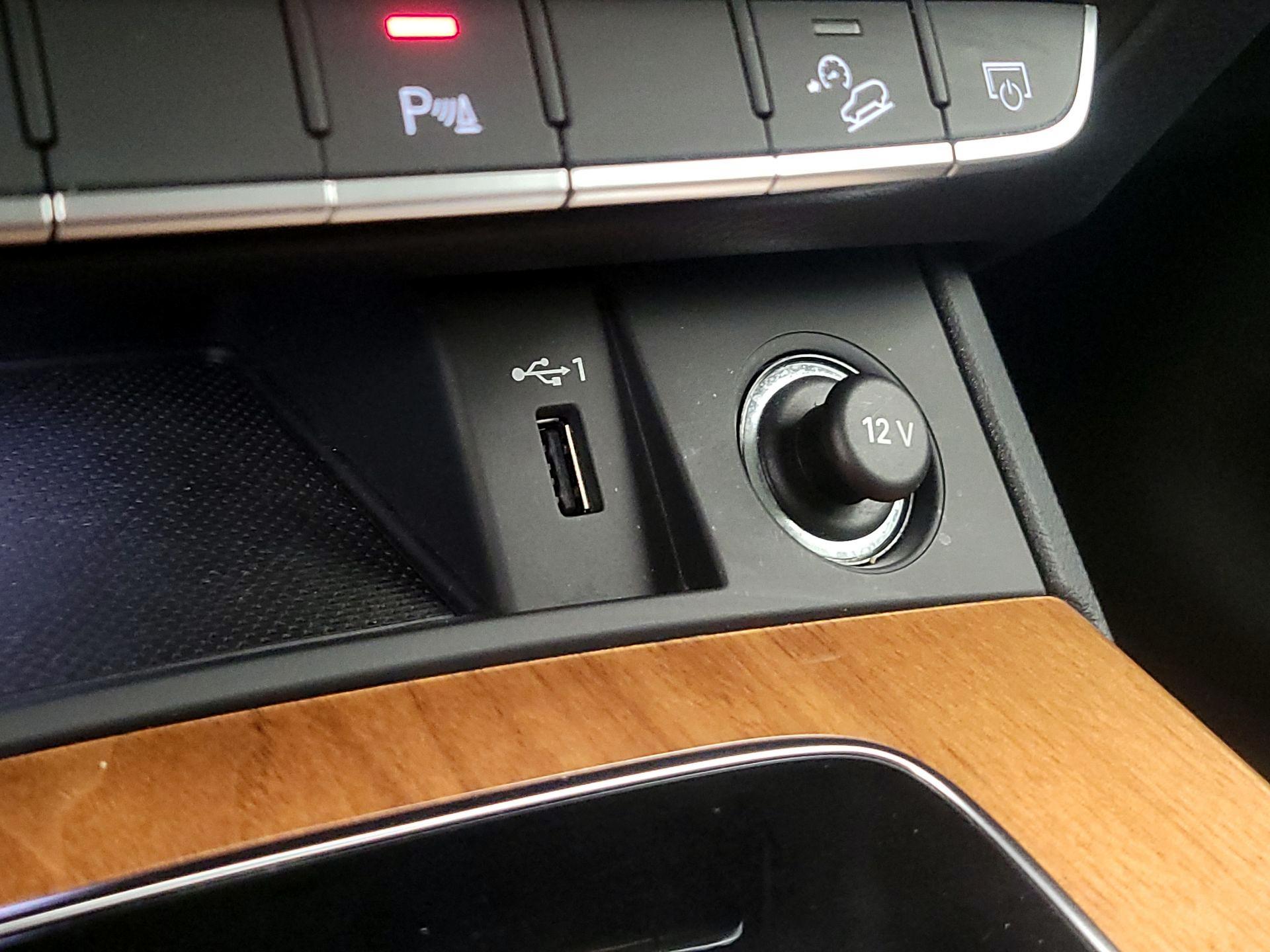 Thumbnail: 2023 Audi Q5 - 18