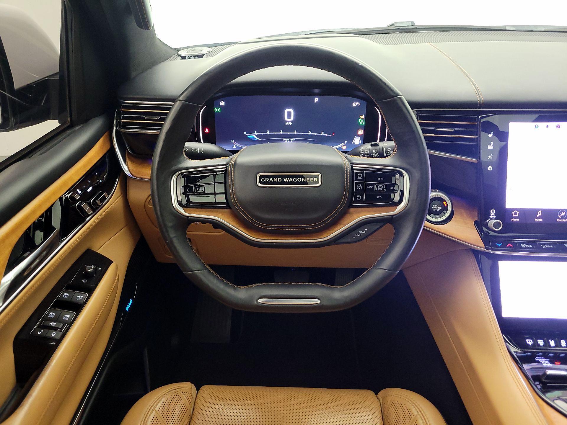 Thumbnail: 2022 Jeep Grand Wagoneer - 10