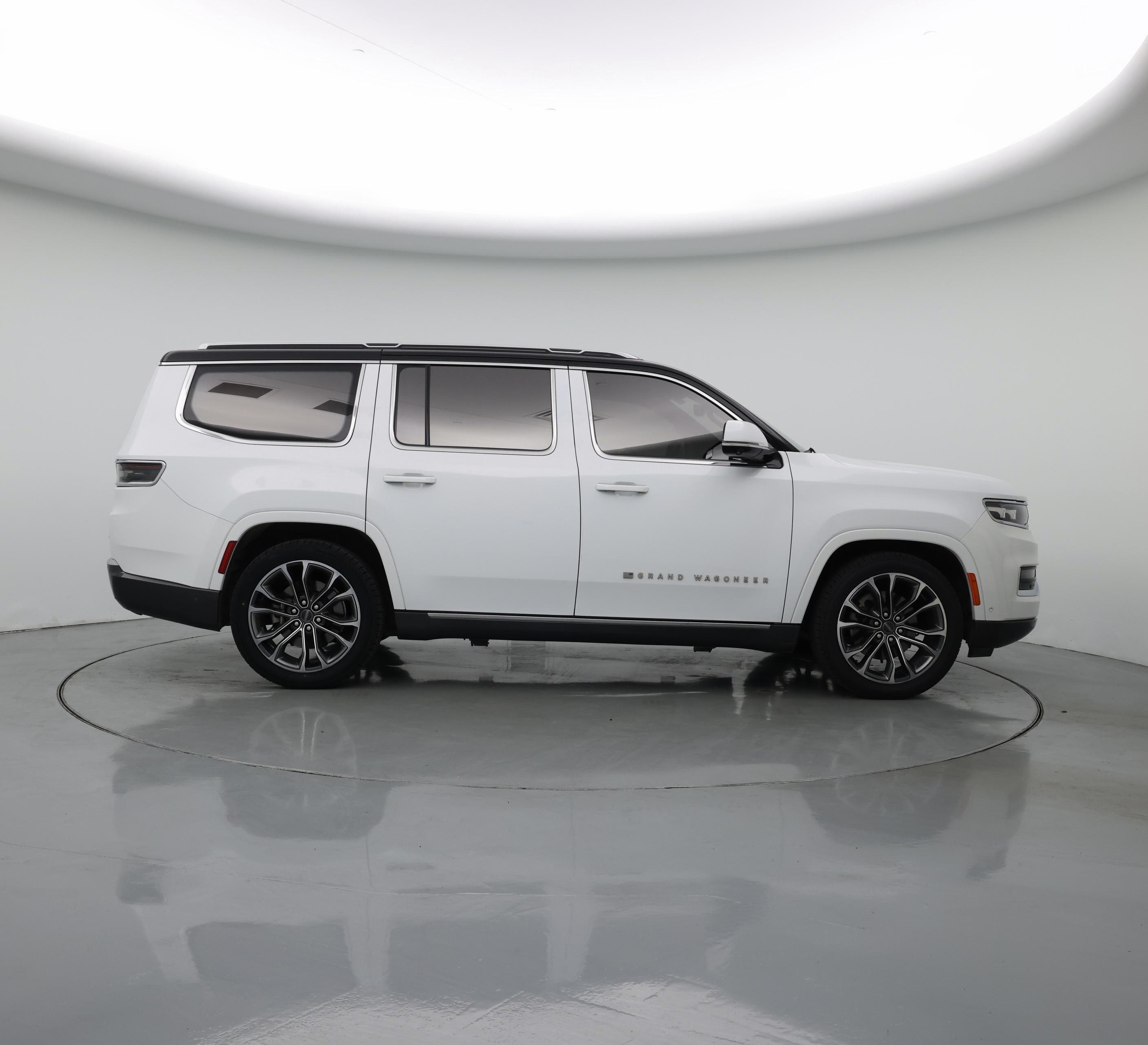 Thumbnail: 2022 Jeep Grand Wagoneer - 7