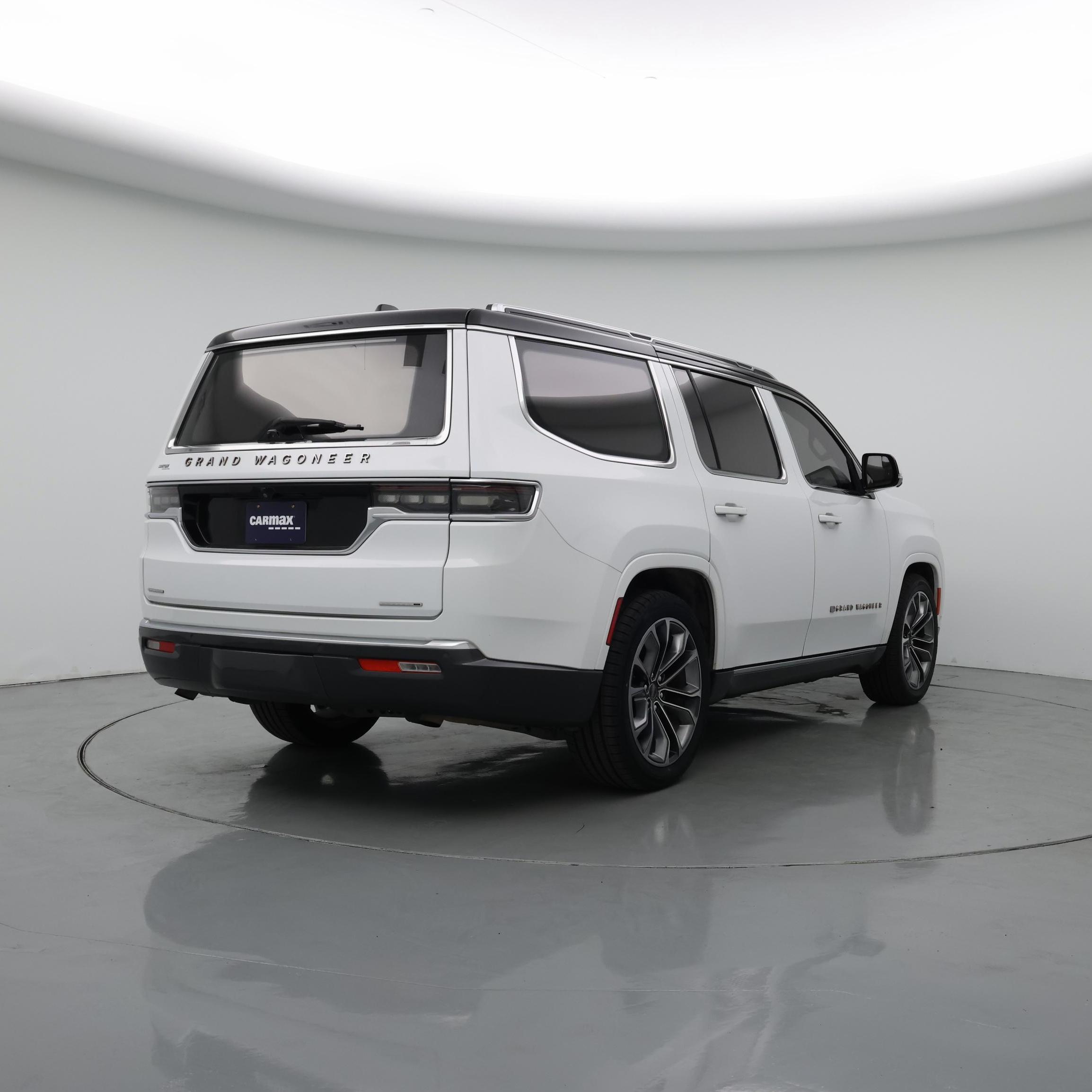 Thumbnail: 2022 Jeep Grand Wagoneer - 8