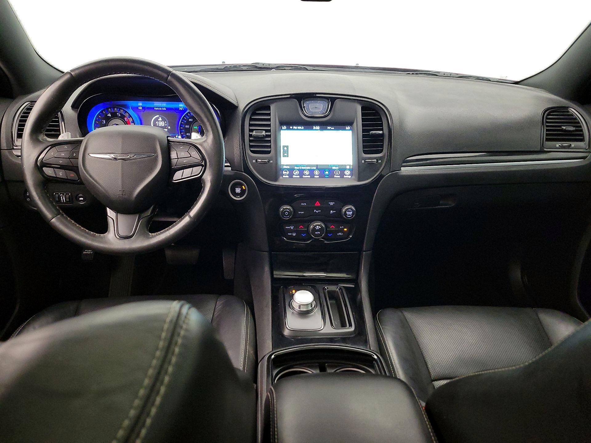 Thumbnail: 2020 Chrysler 300 - 9