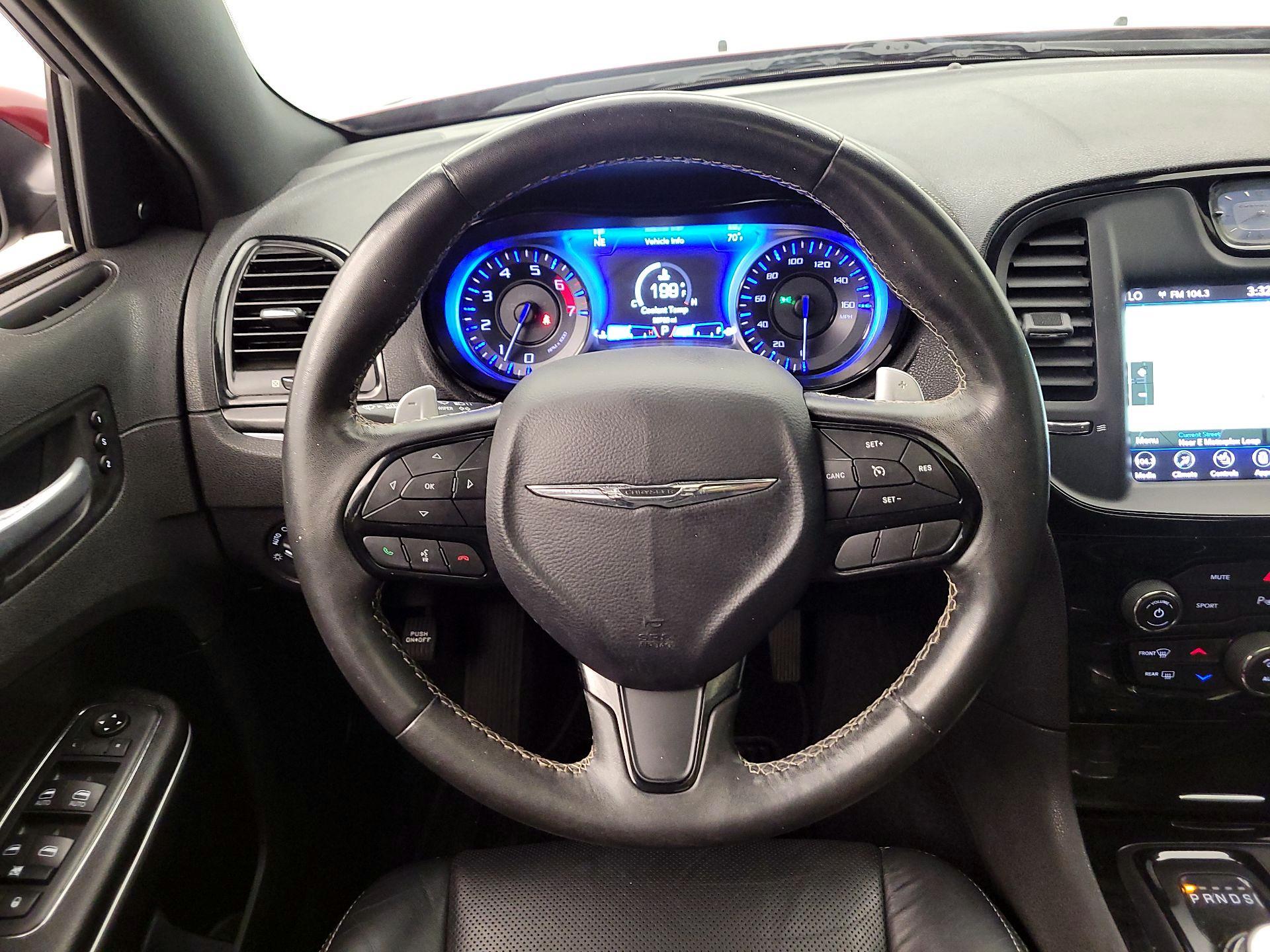 Thumbnail: 2020 Chrysler 300 - 10