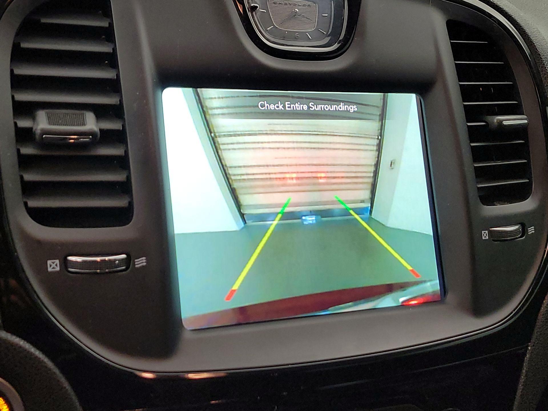 Thumbnail: 2020 Chrysler 300 - 15