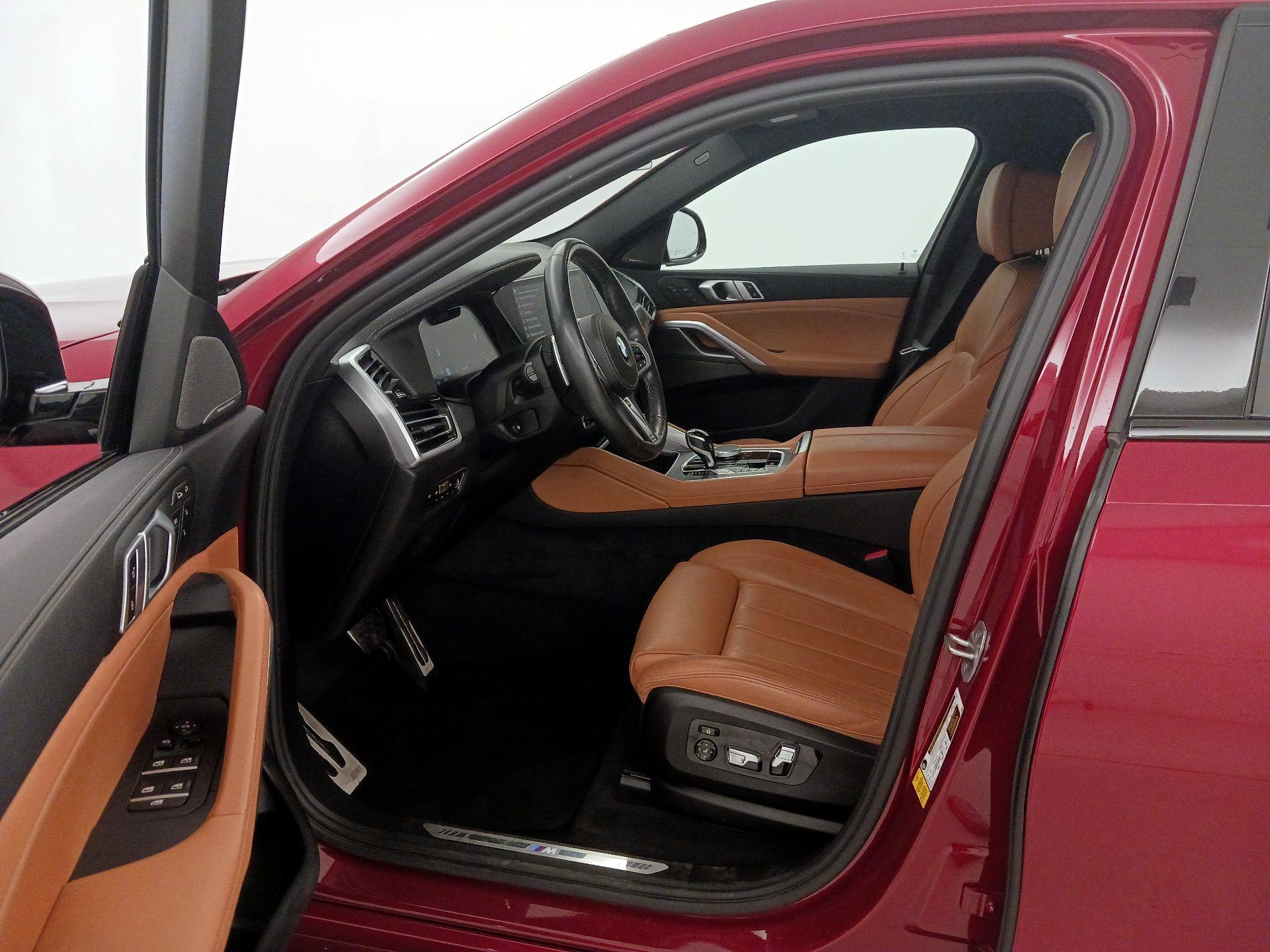 Thumbnail: 2021 BMW X6 - 11