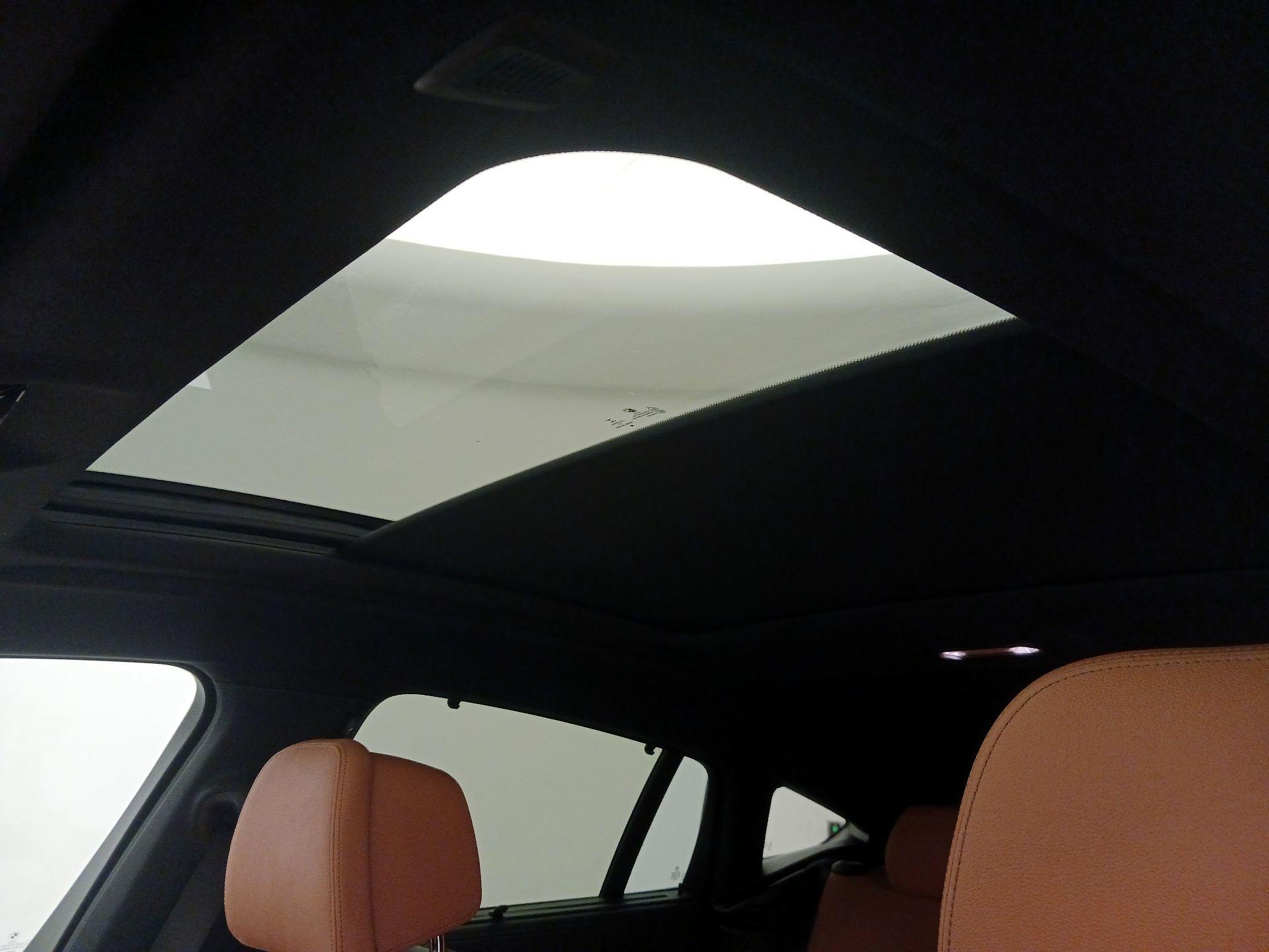 Thumbnail: 2021 BMW X6 - 20