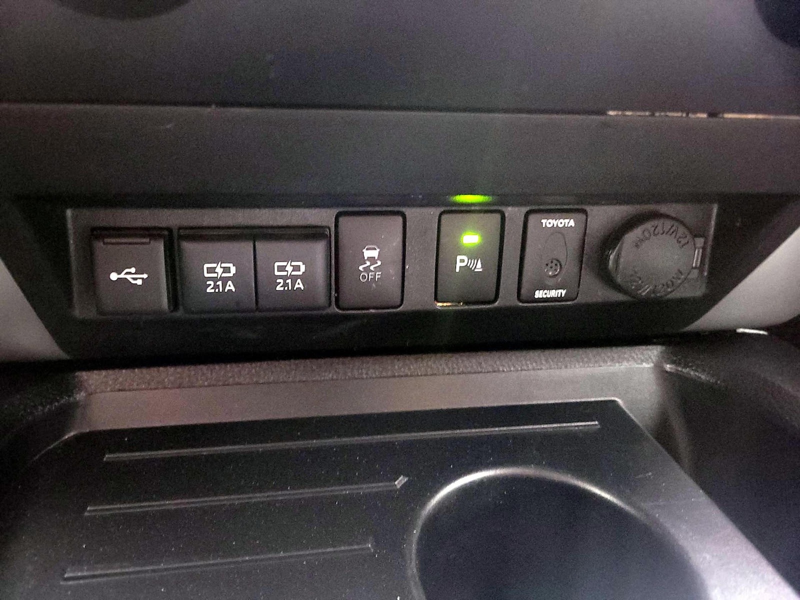 2021 Toyota Tundra Limited - Photo 19