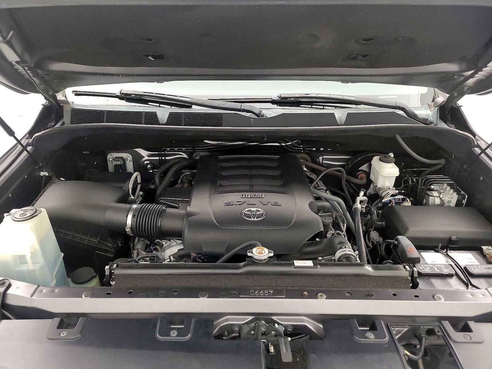 2021 Toyota Tundra Limited - Photo 23