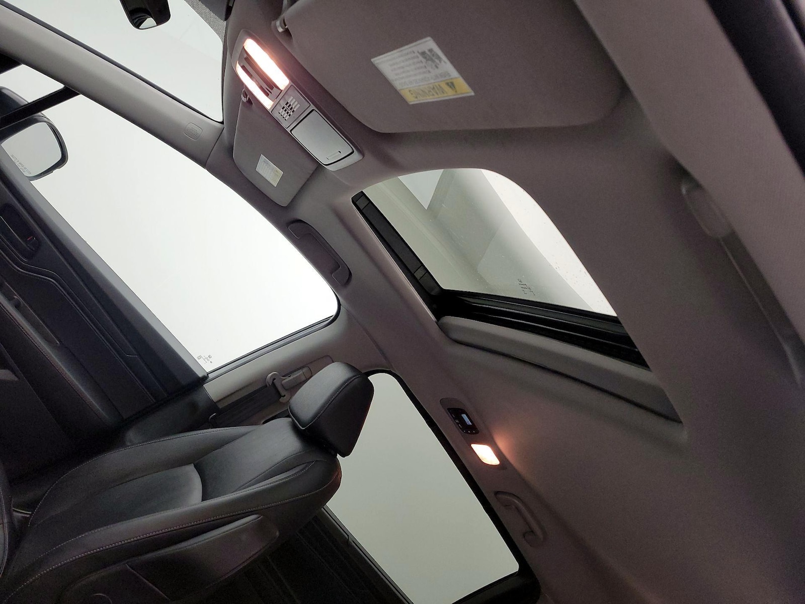 2024 Honda Odyssey EX-L - Photo 20