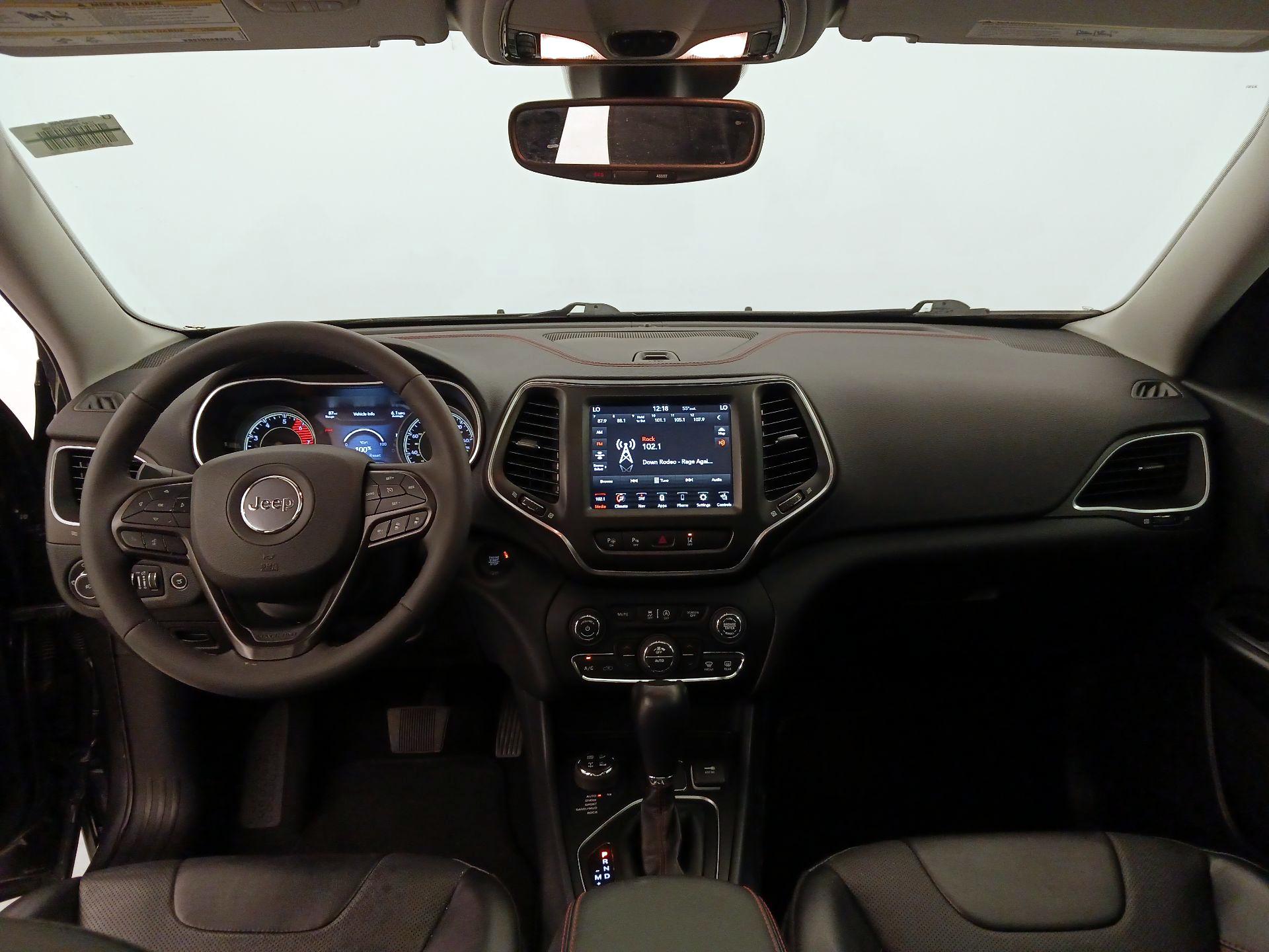 Thumbnail: 2023 Jeep Cherokee - 9