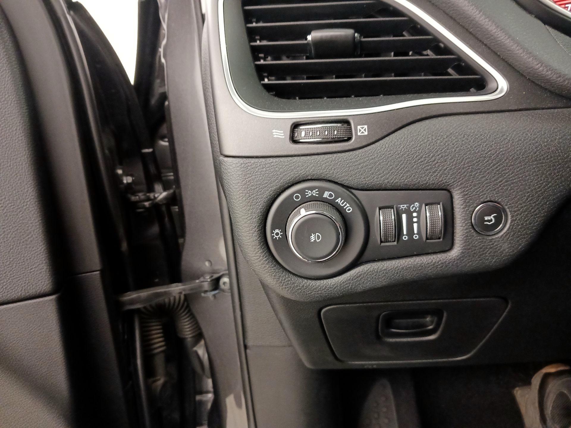 Thumbnail: 2023 Jeep Cherokee - 13