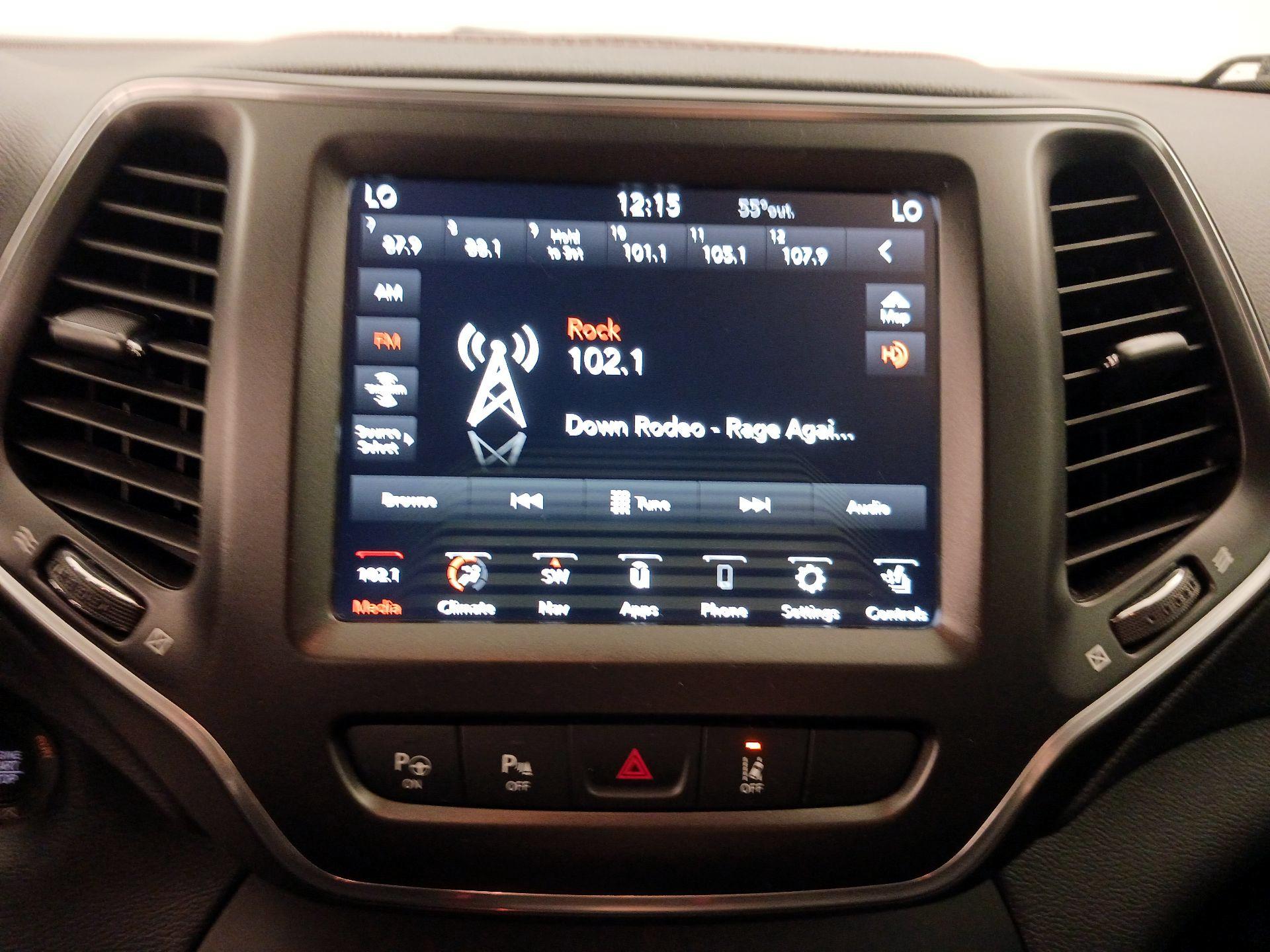 Thumbnail: 2023 Jeep Cherokee - 16