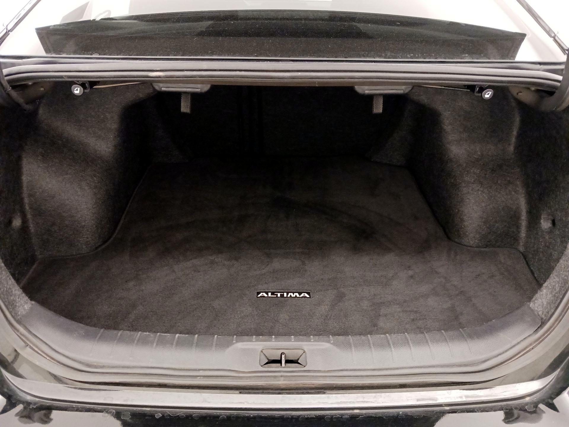 Thumbnail: 2024 Nissan Altima - 20