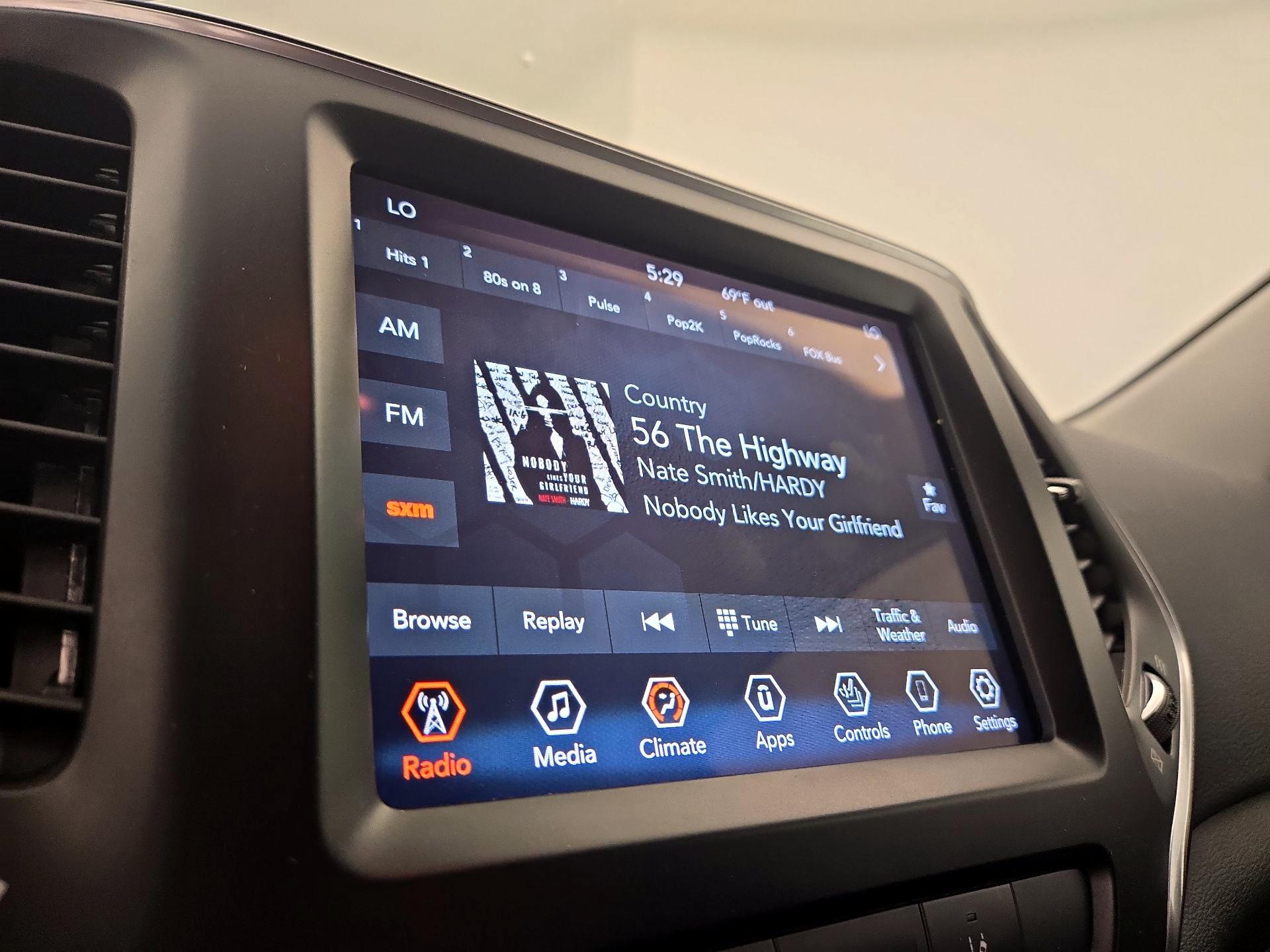 Thumbnail: 2021 Jeep Cherokee - 15